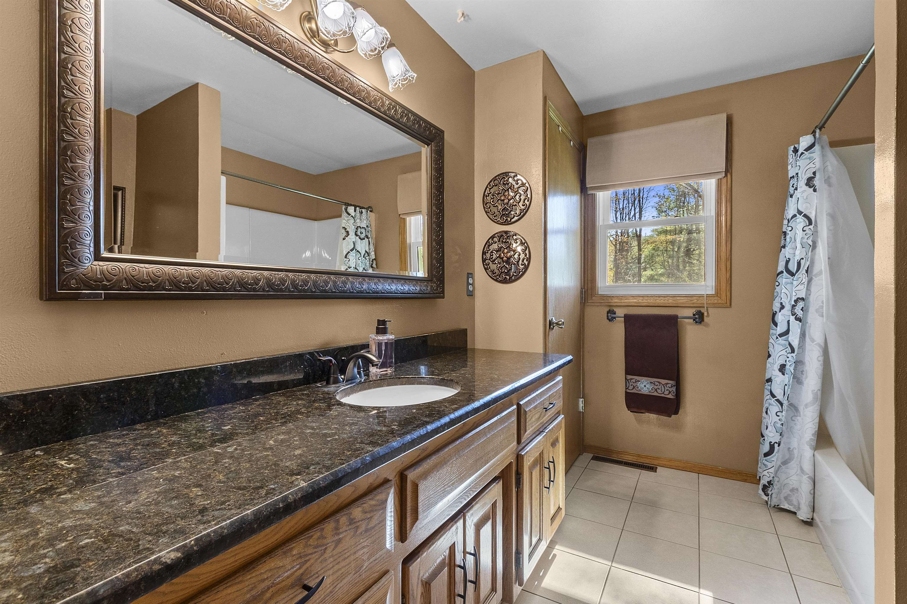 6710 GREGORY Lane