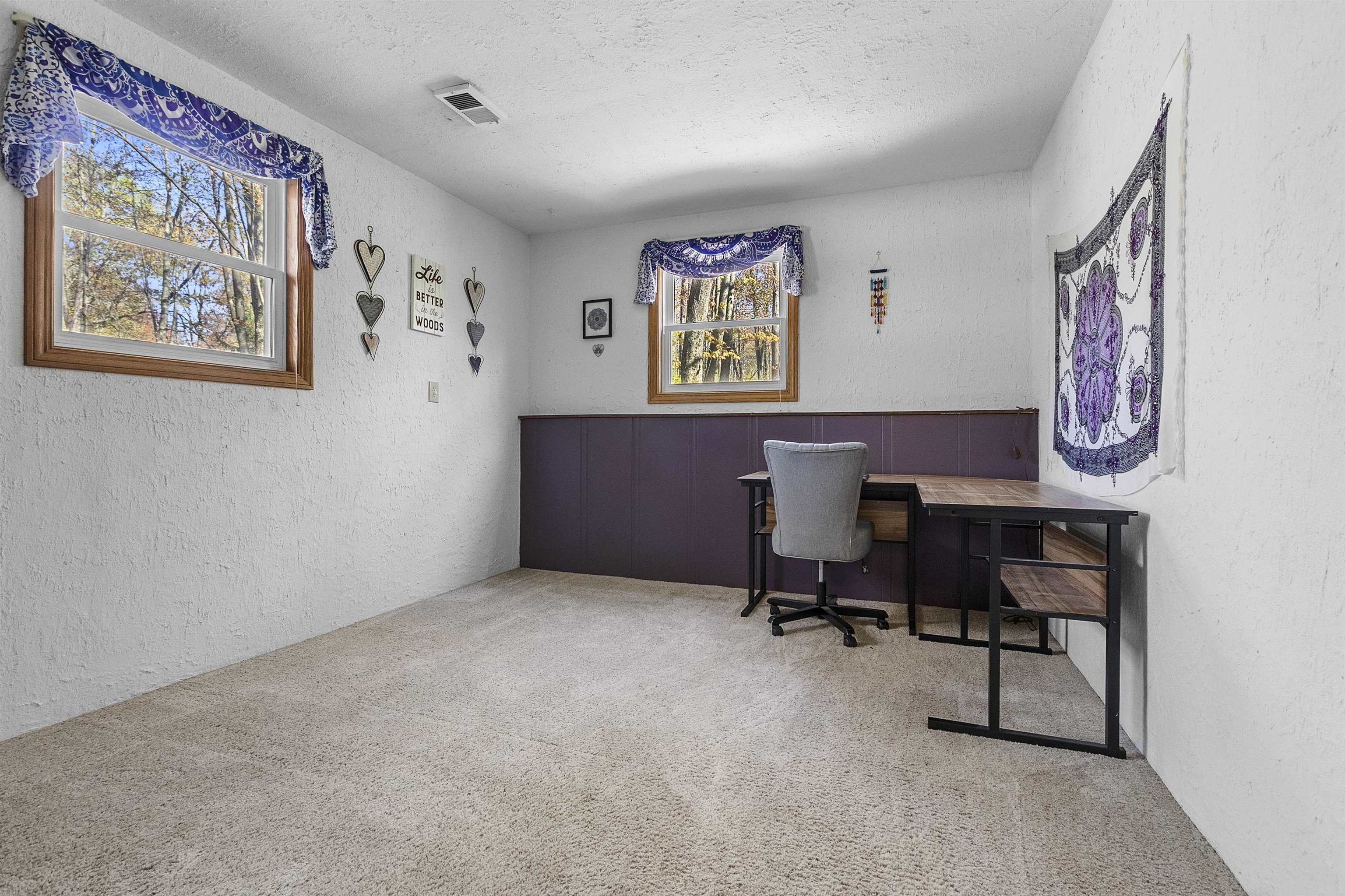 6710 GREGORY Lane