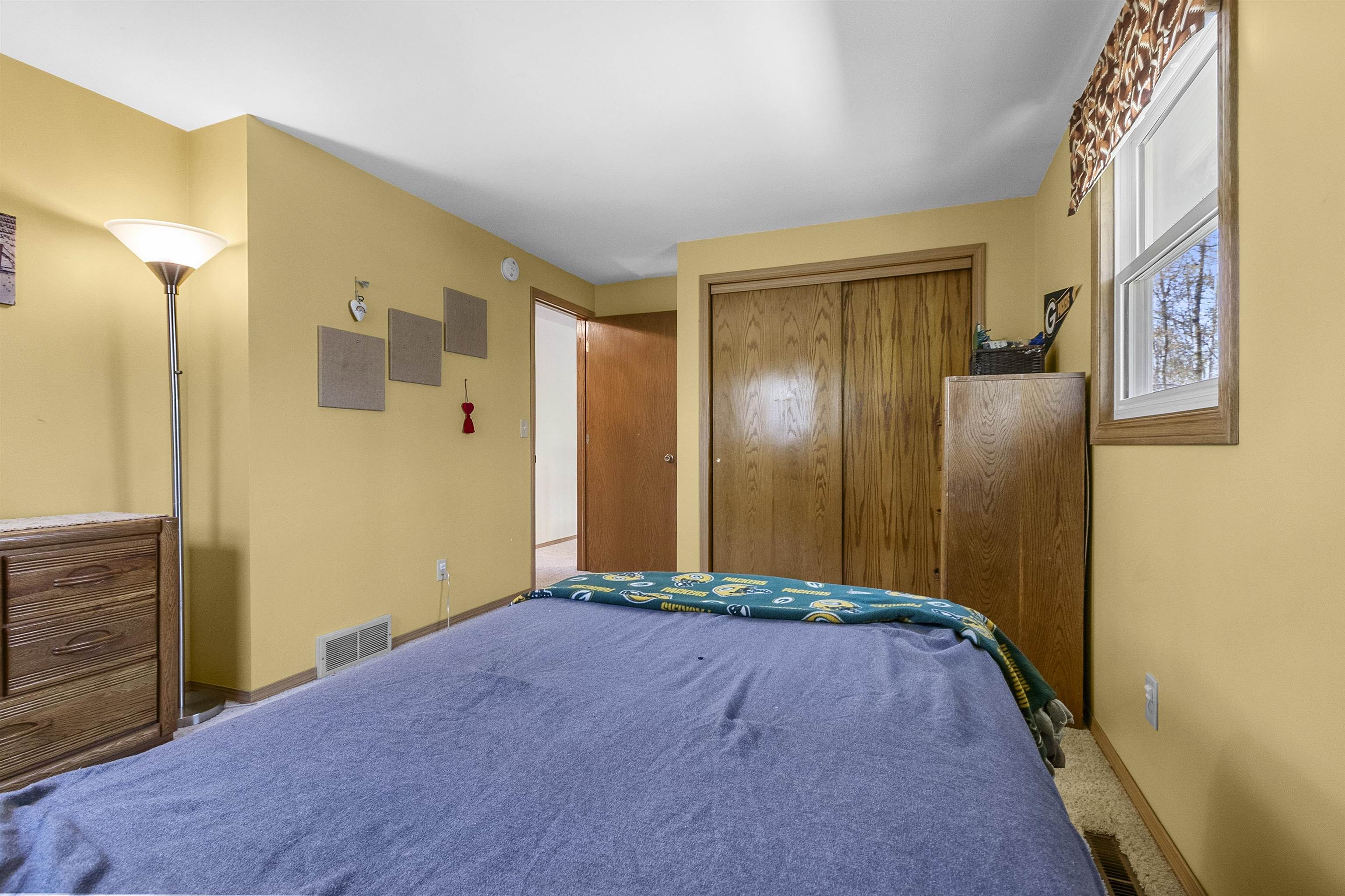 6710 GREGORY Lane
