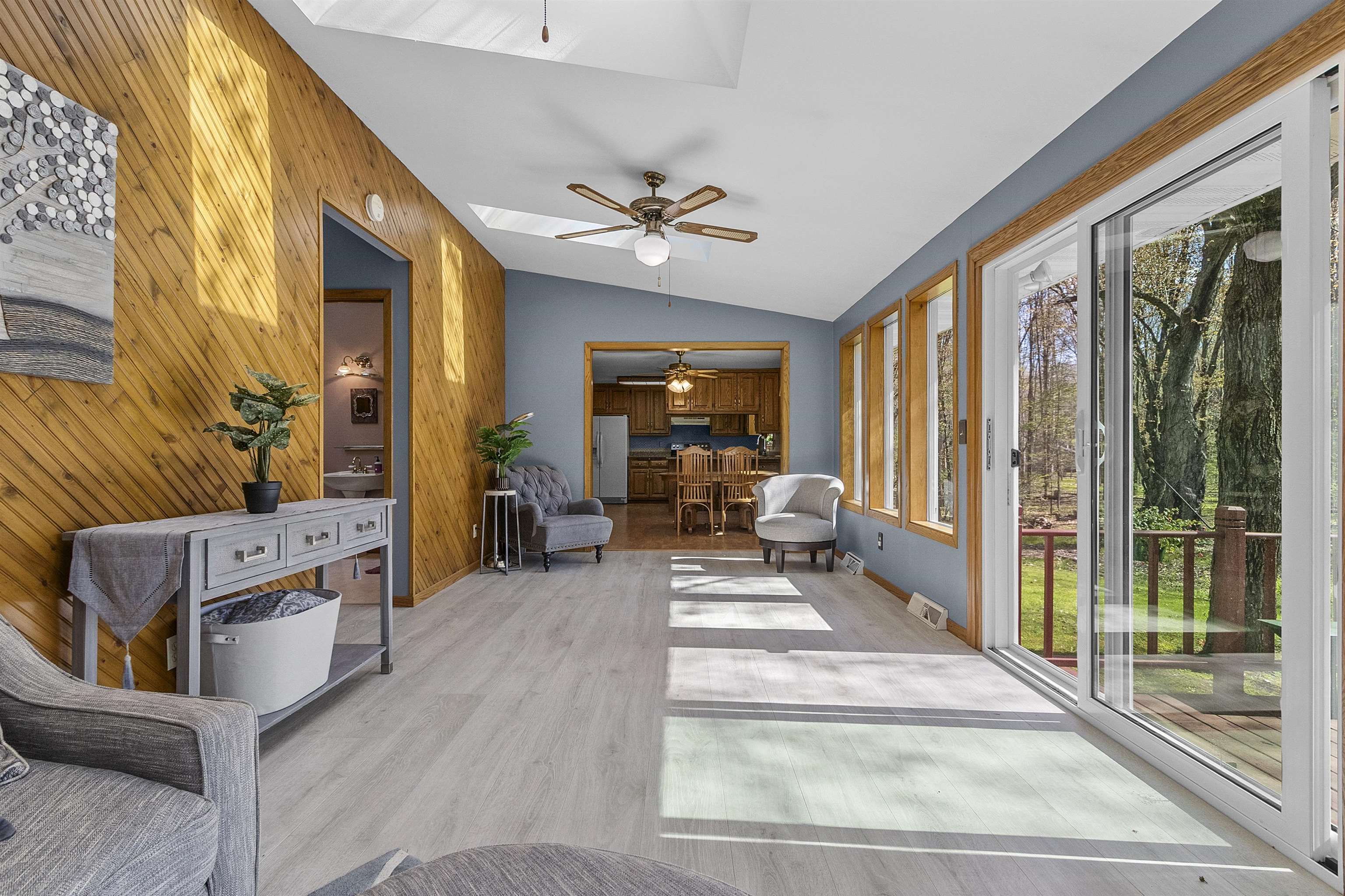 6710 GREGORY Lane