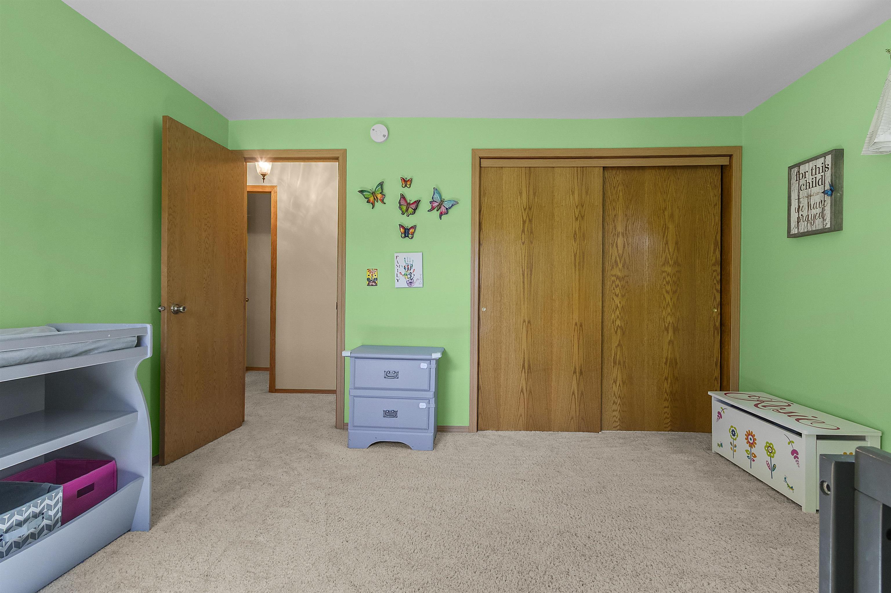 6710 GREGORY Lane
