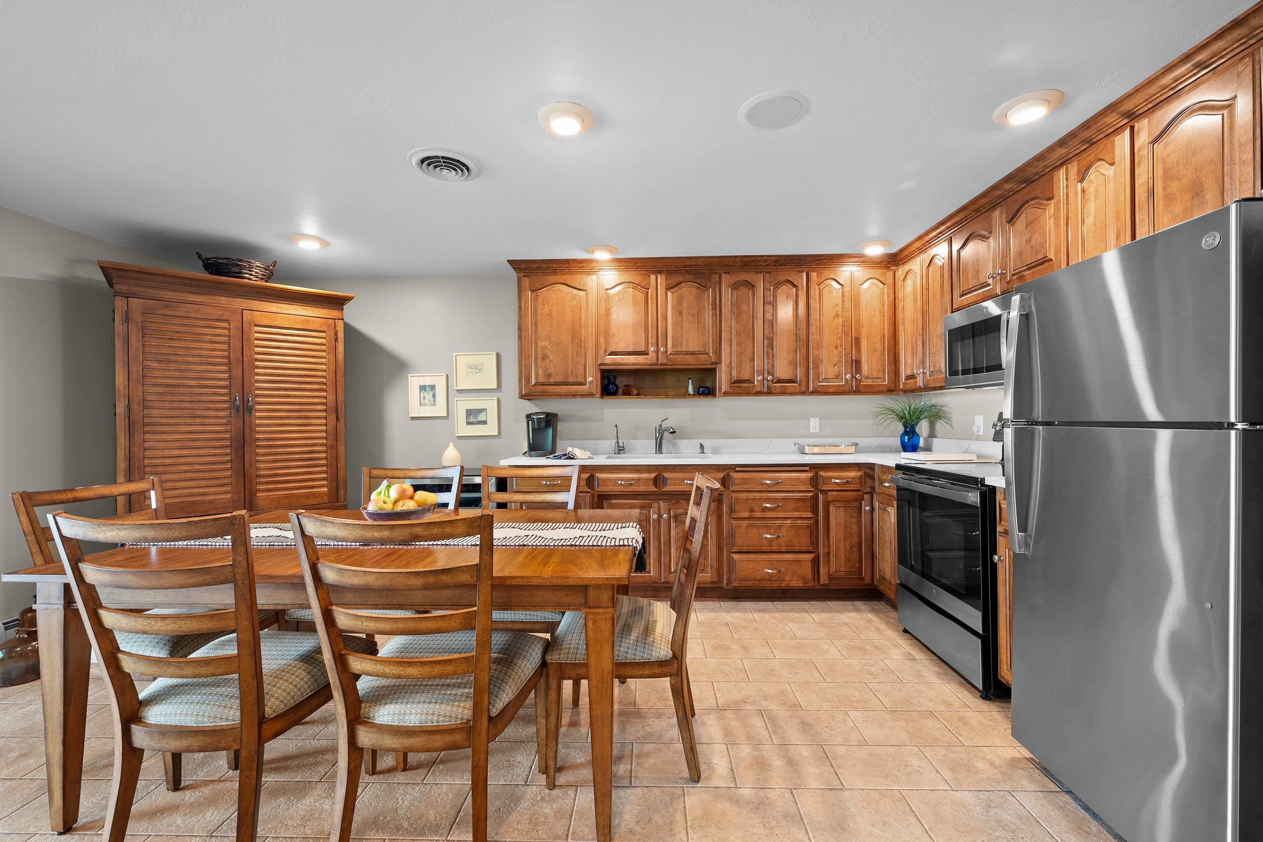 5035 EDGEWATER BEACH Road
