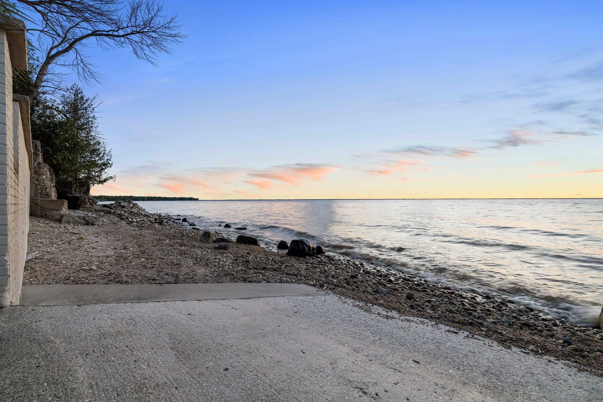 5035 EDGEWATER BEACH Road
