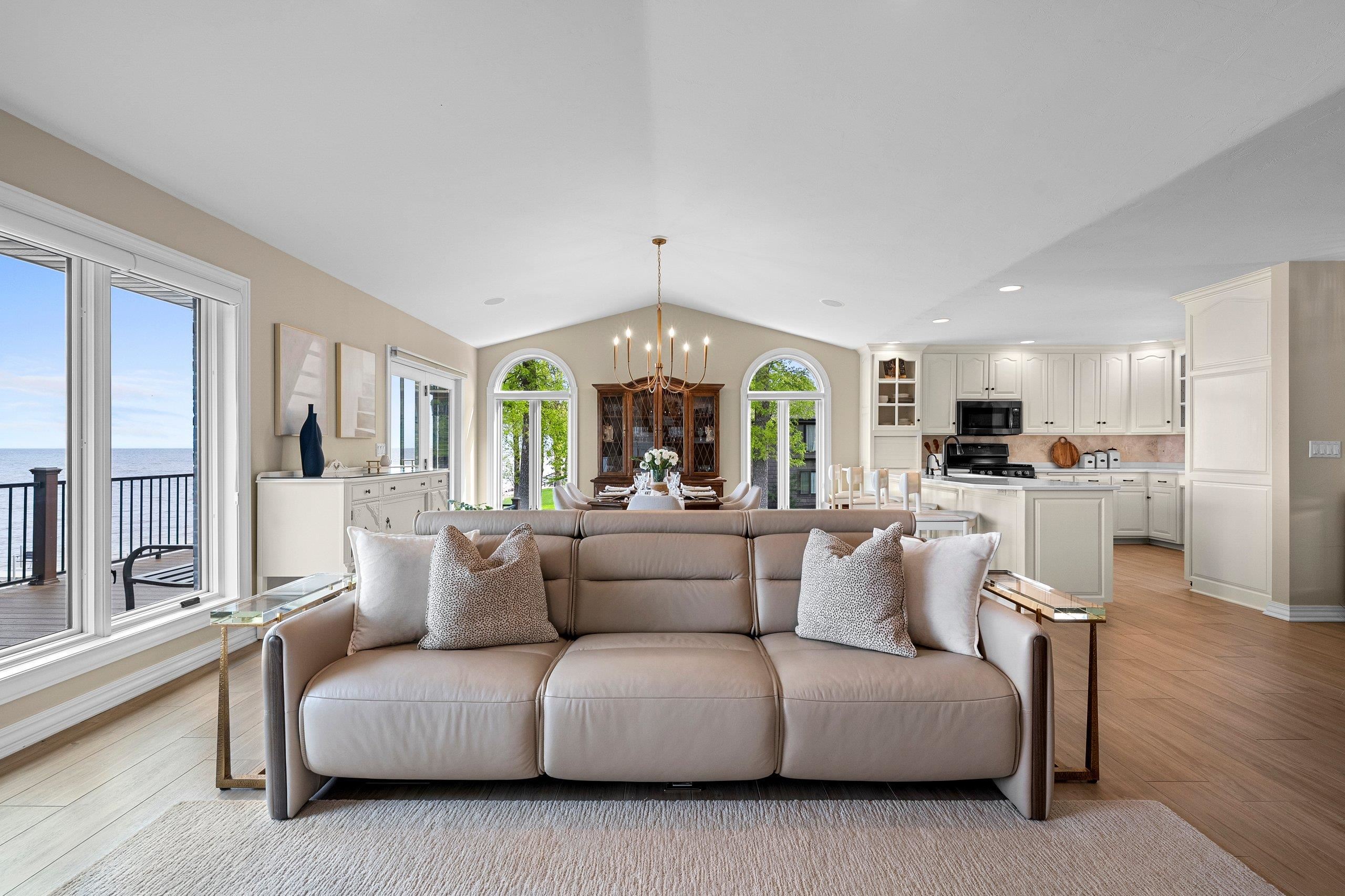 5035 EDGEWATER BEACH Road
