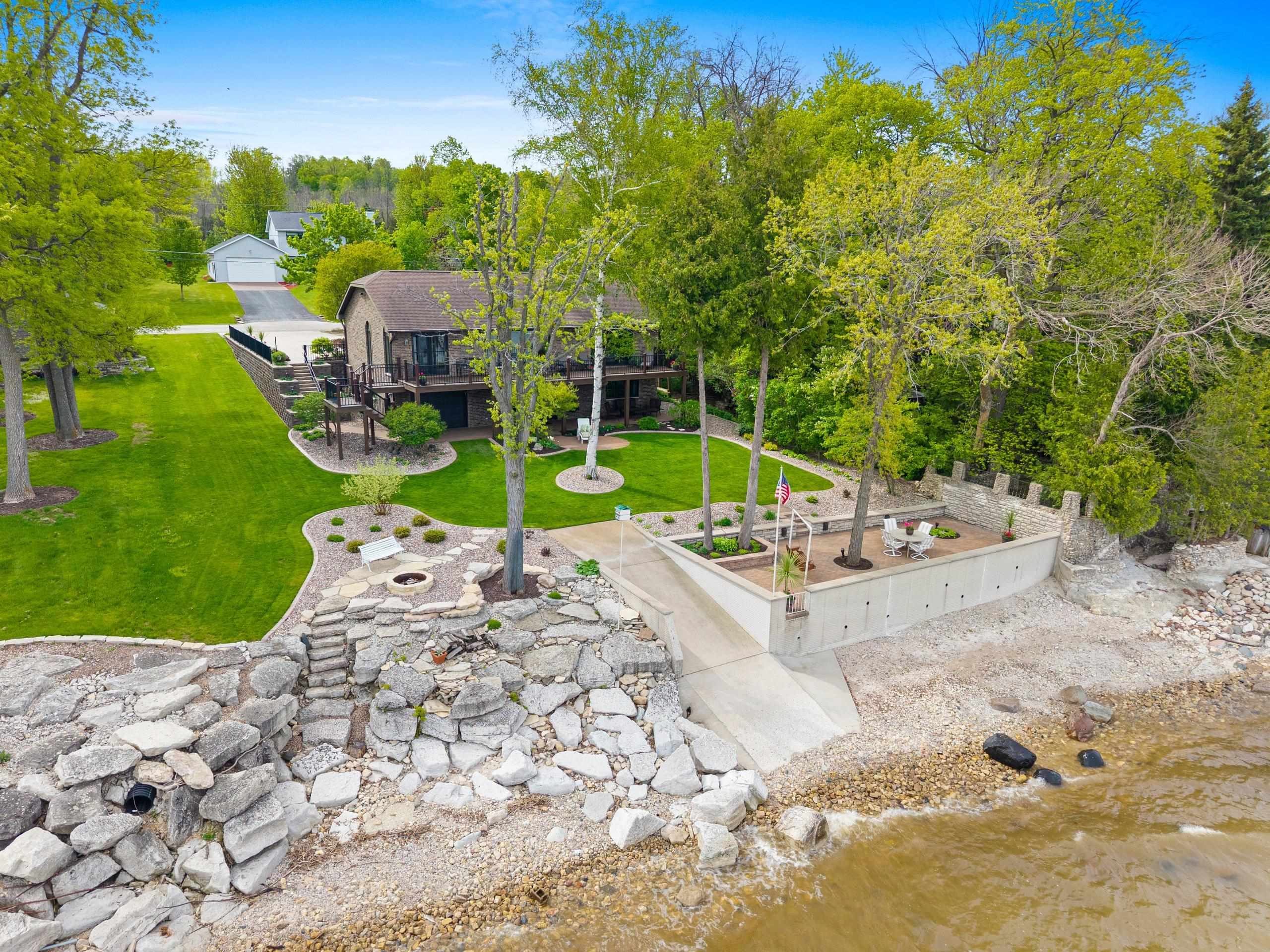 5035 EDGEWATER BEACH Road