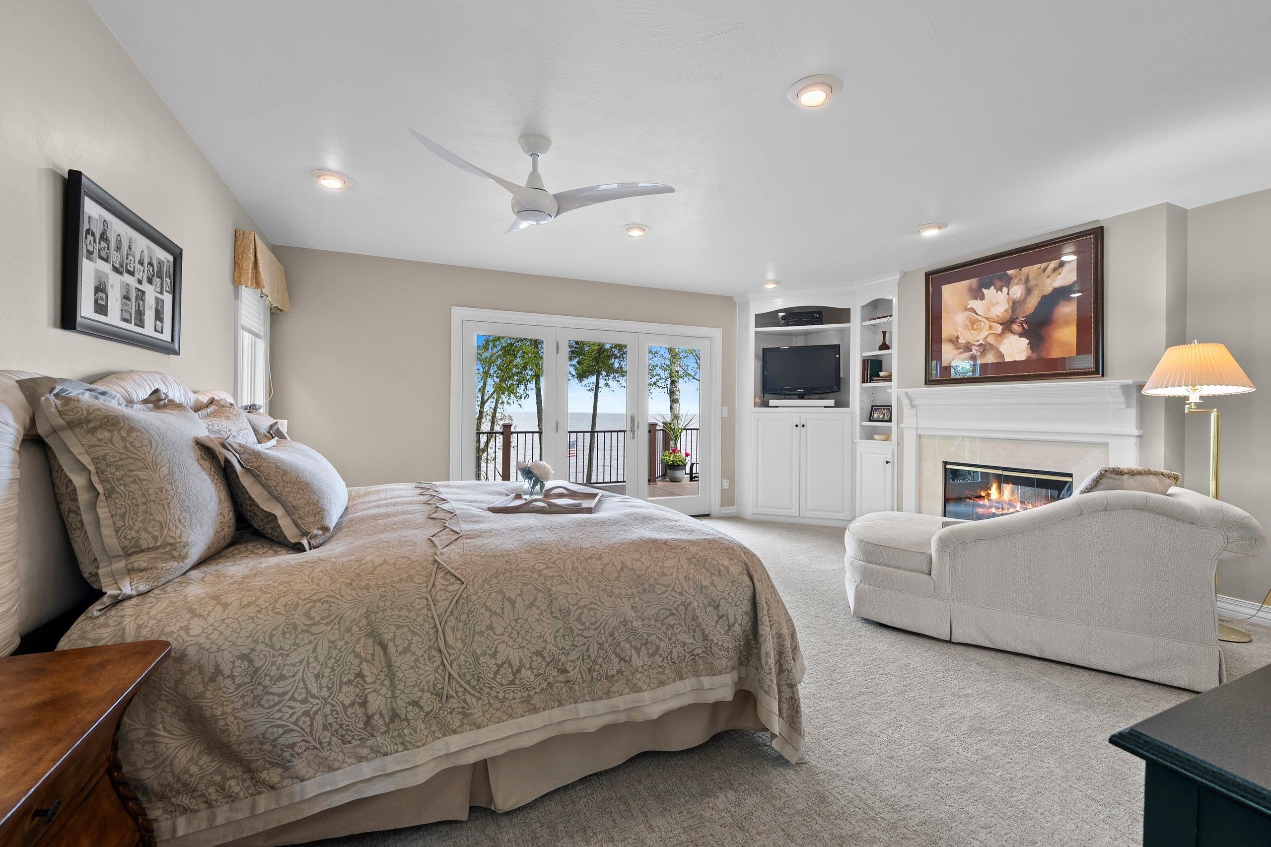 5035 EDGEWATER BEACH Road