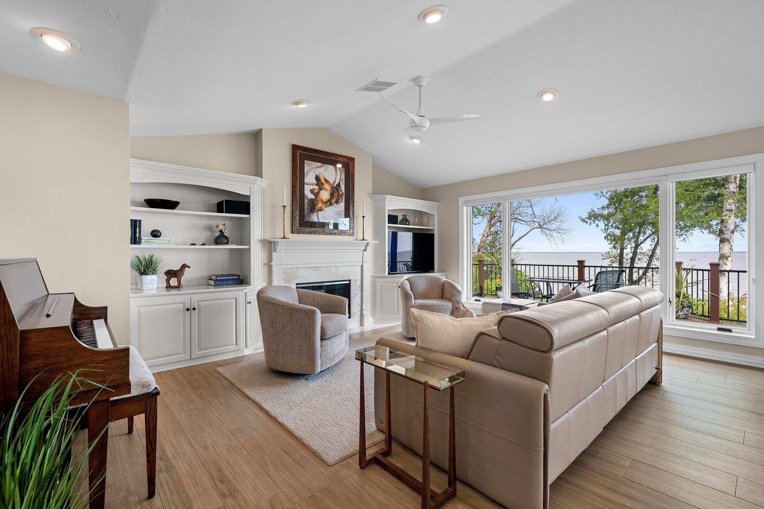 5035 EDGEWATER BEACH Road
