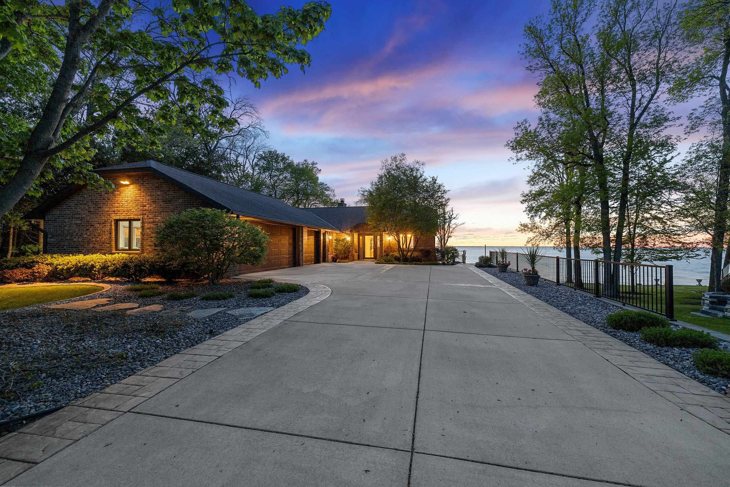 5035 EDGEWATER BEACH Road