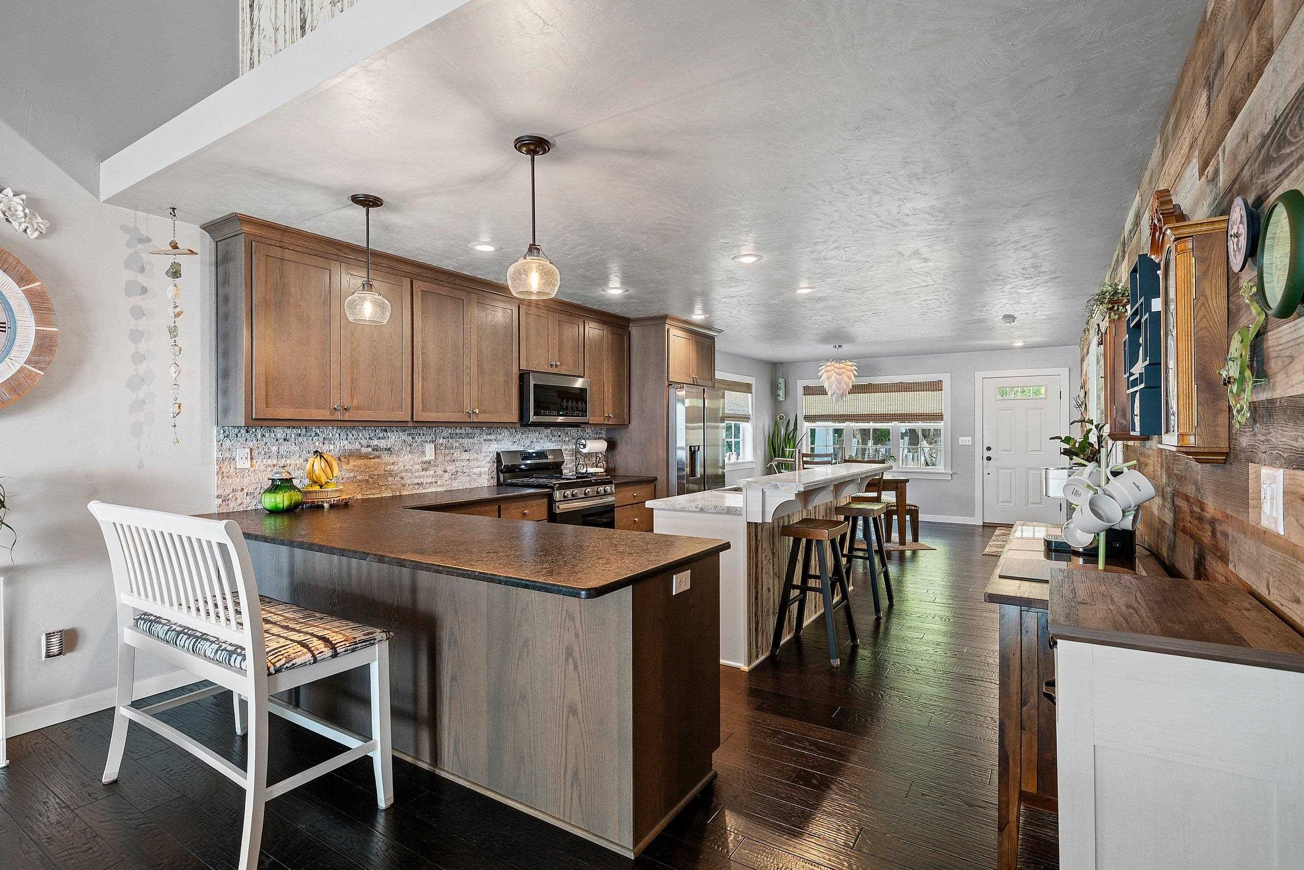 5011 EDGEWATER BEACH Road