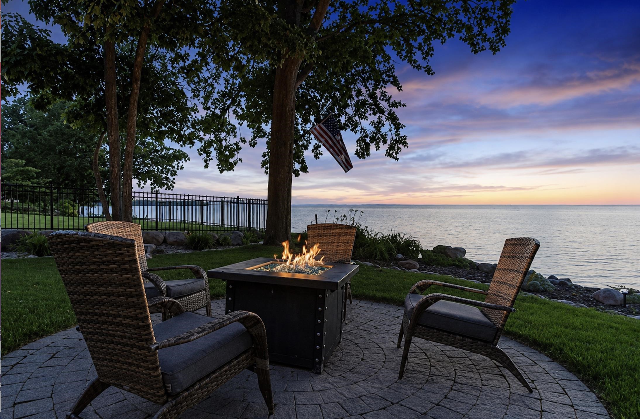 5011 EDGEWATER BEACH Road
