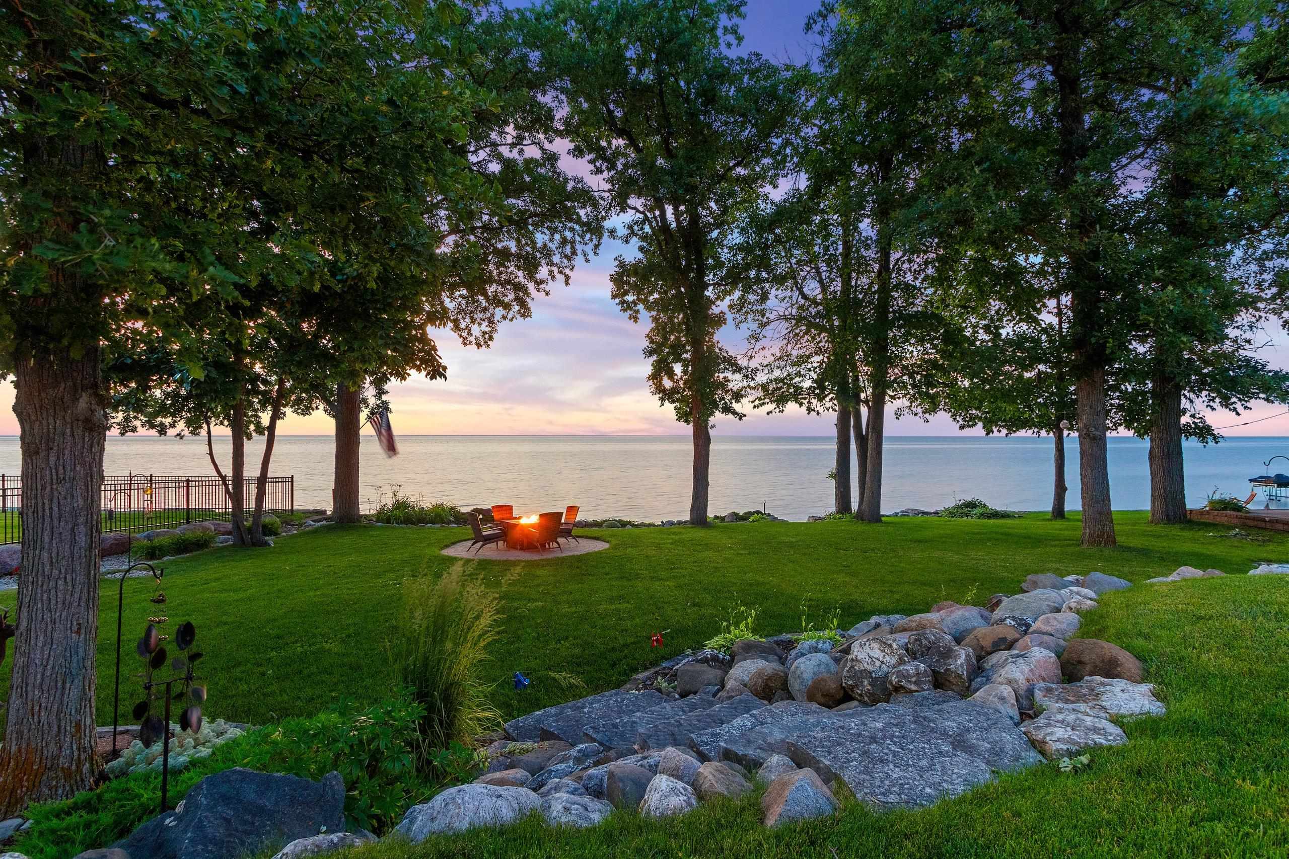 5011 EDGEWATER BEACH Road