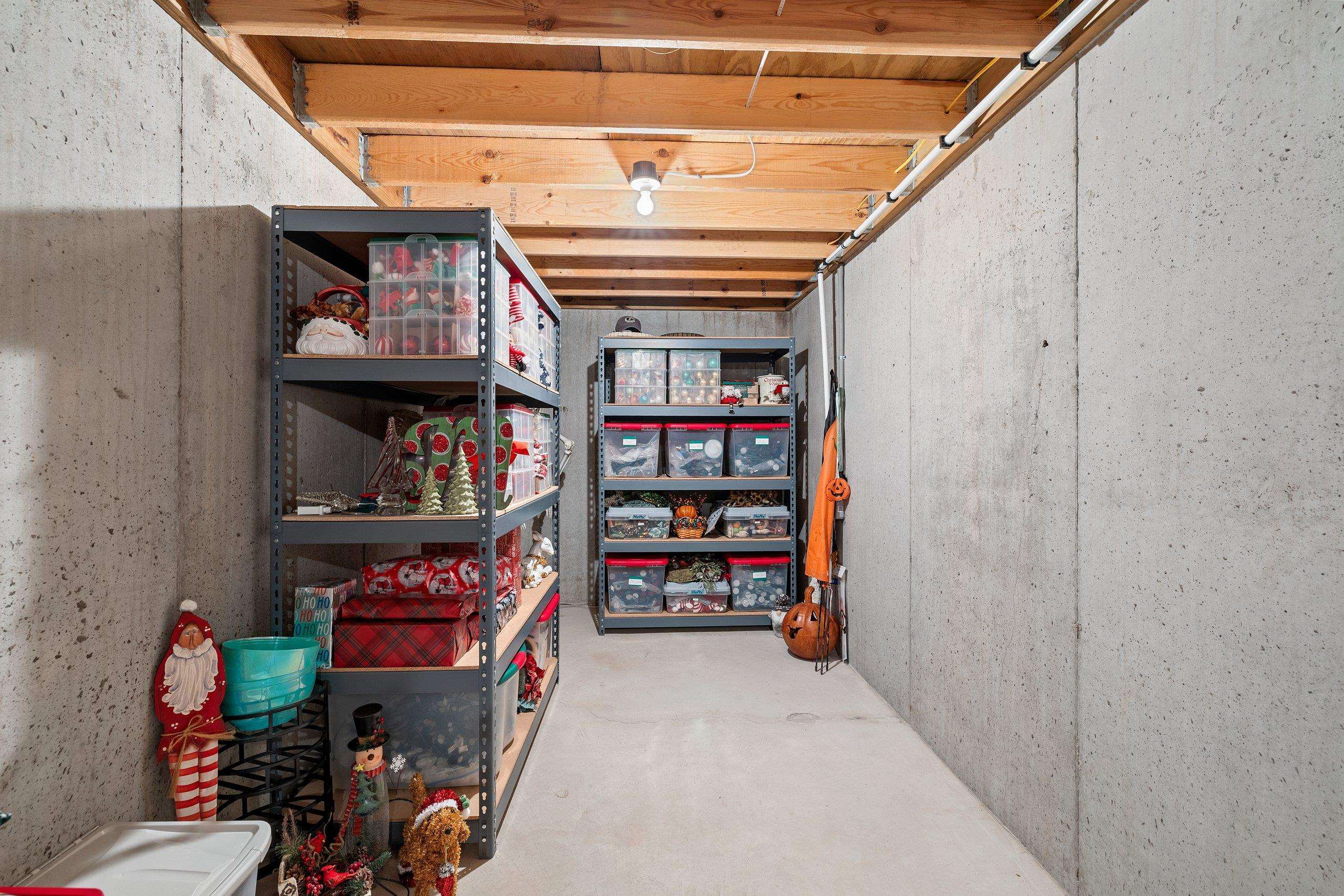 5011 EDGEWATER BEACH Road