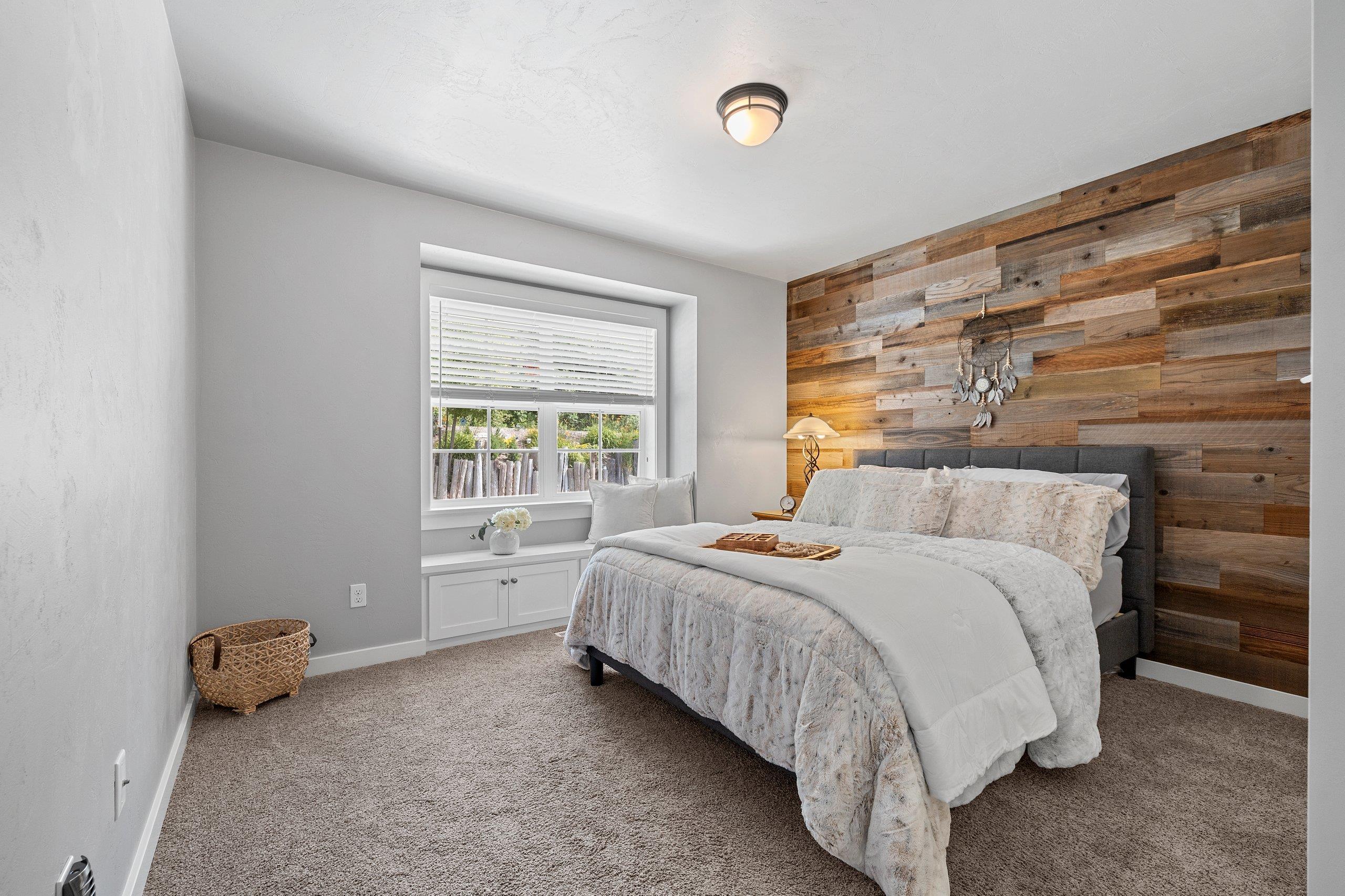 5011 EDGEWATER BEACH Road