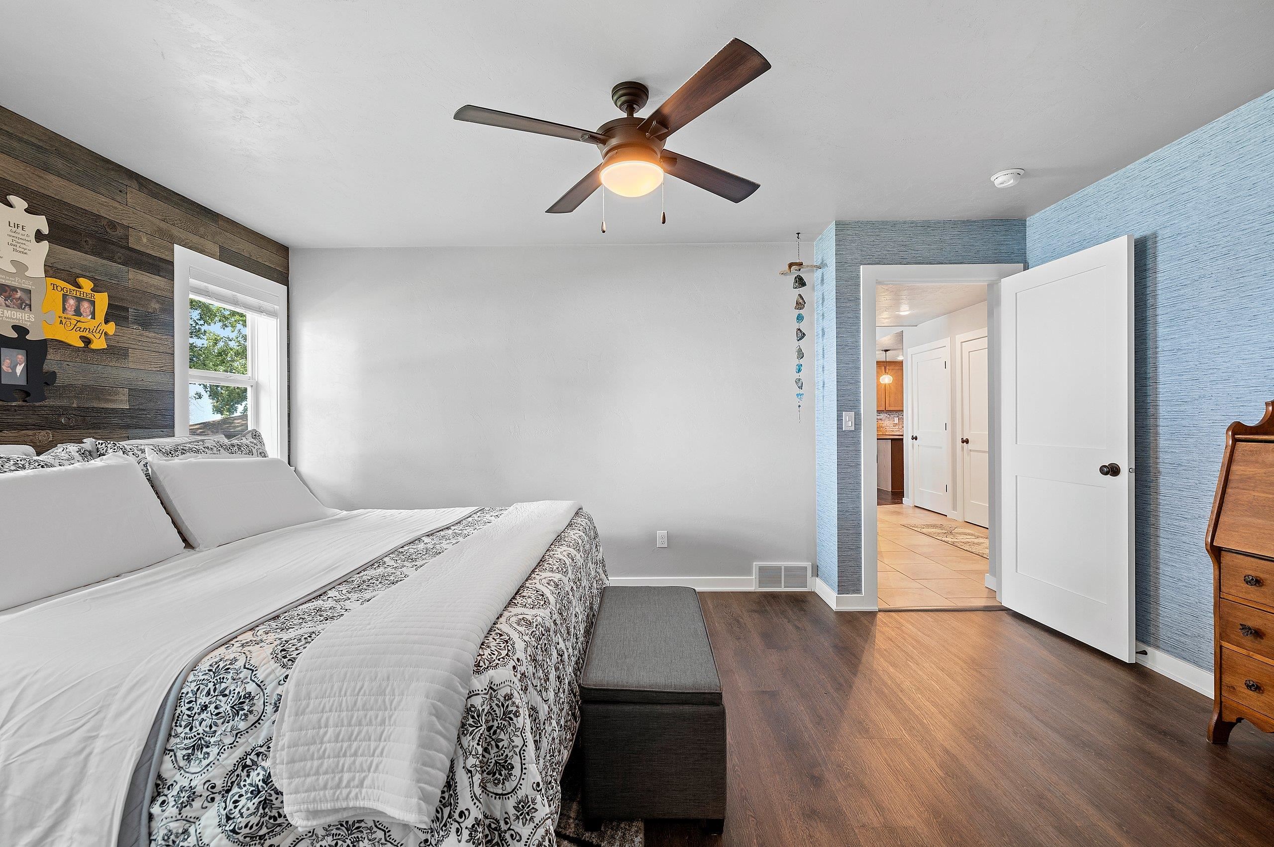 5011 EDGEWATER BEACH Road