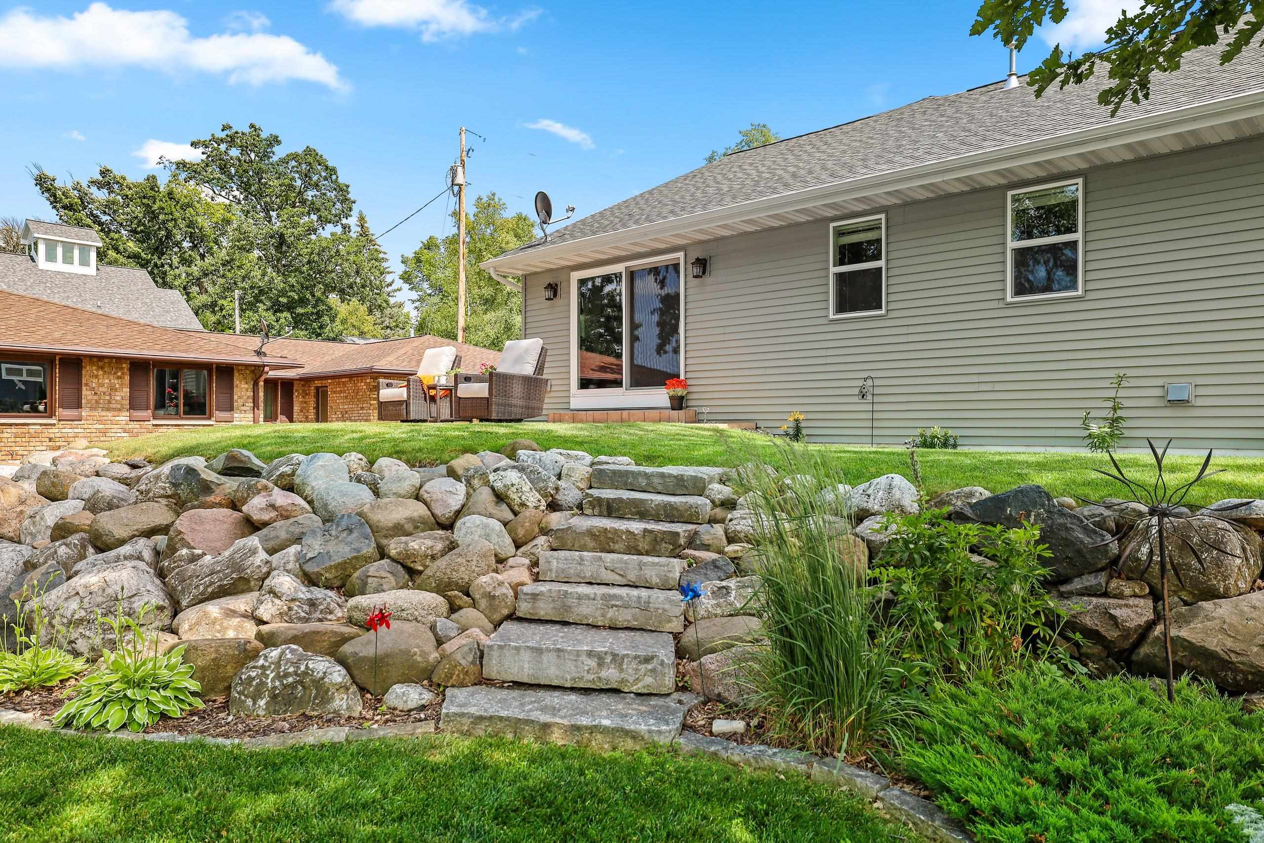 5011 EDGEWATER BEACH Road