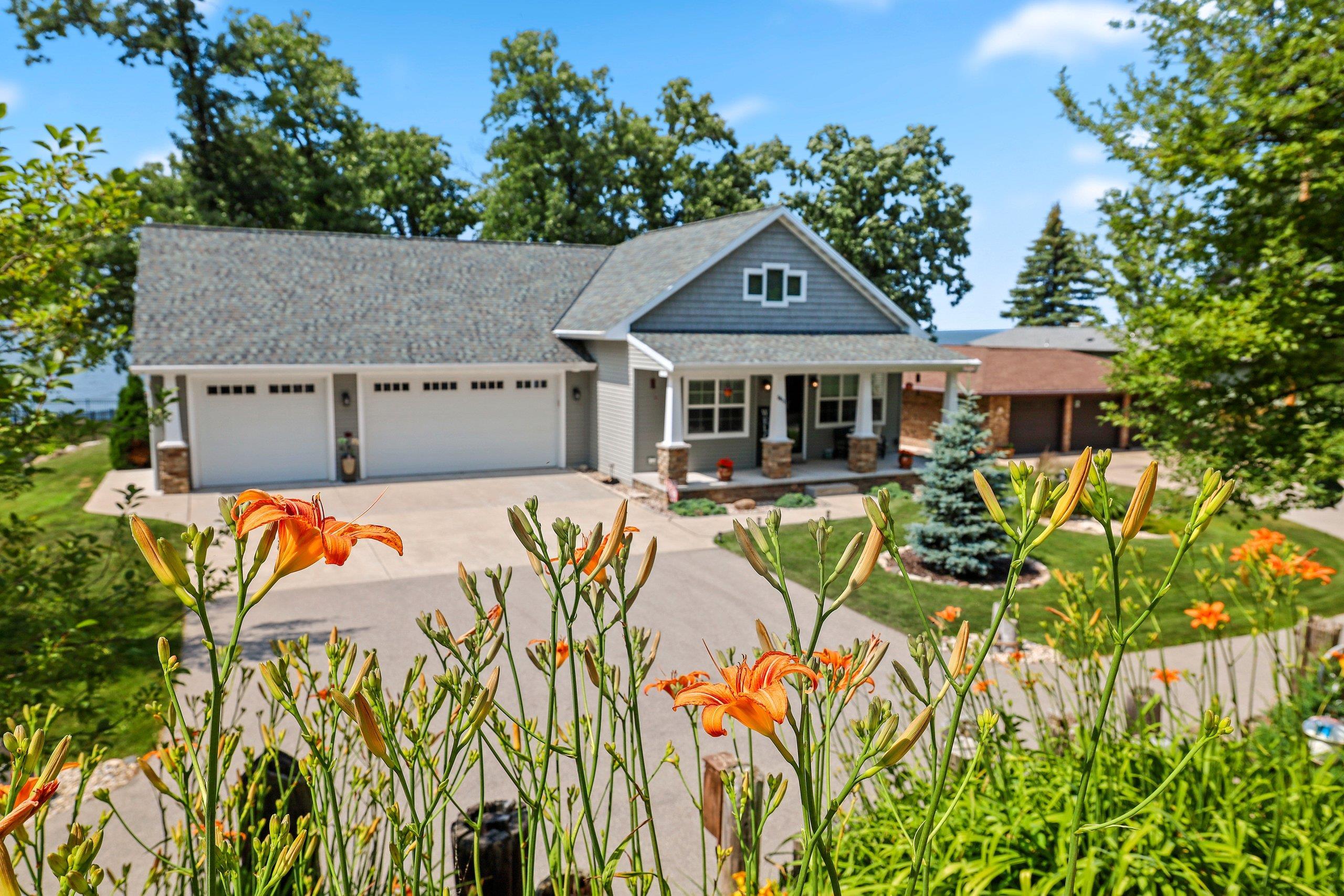 5011 EDGEWATER BEACH Road