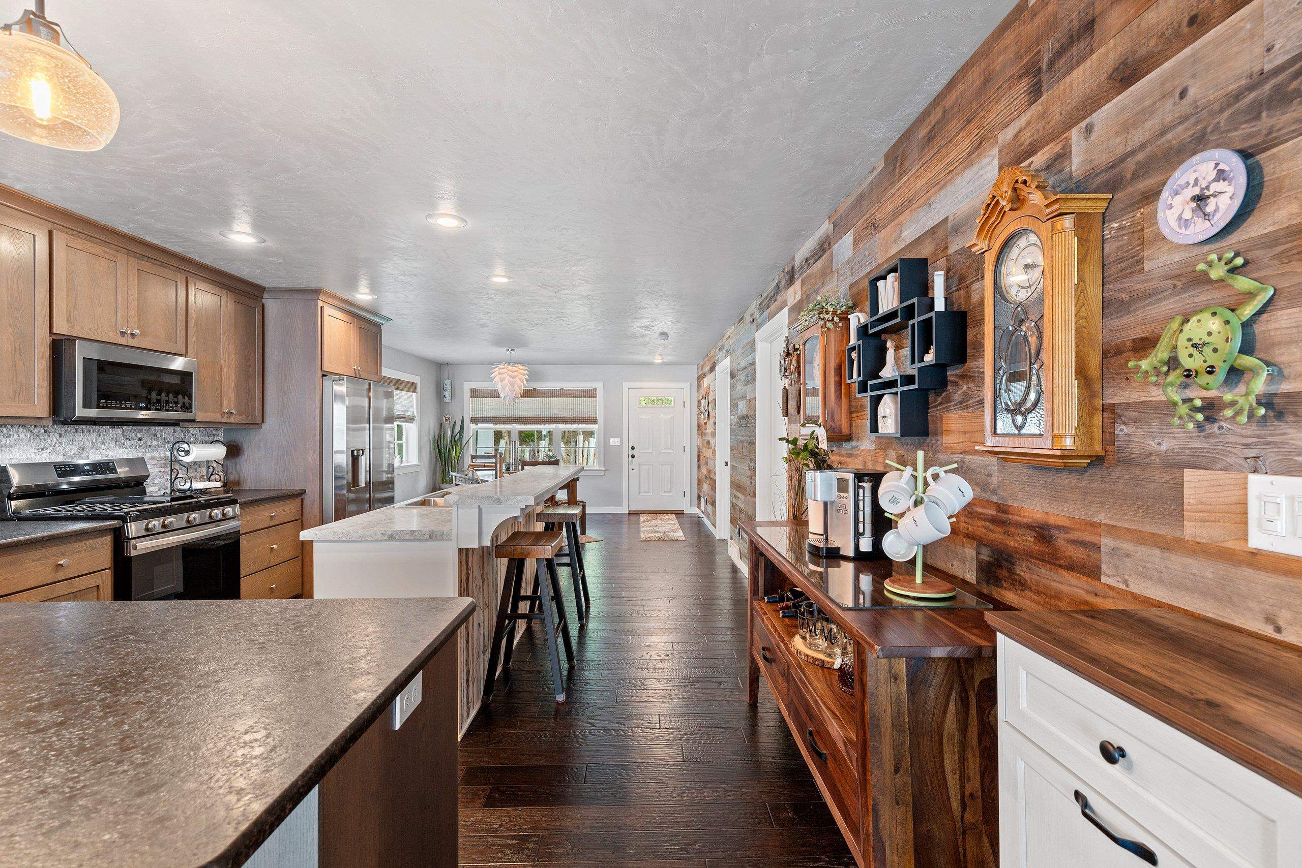 5011 EDGEWATER BEACH Road