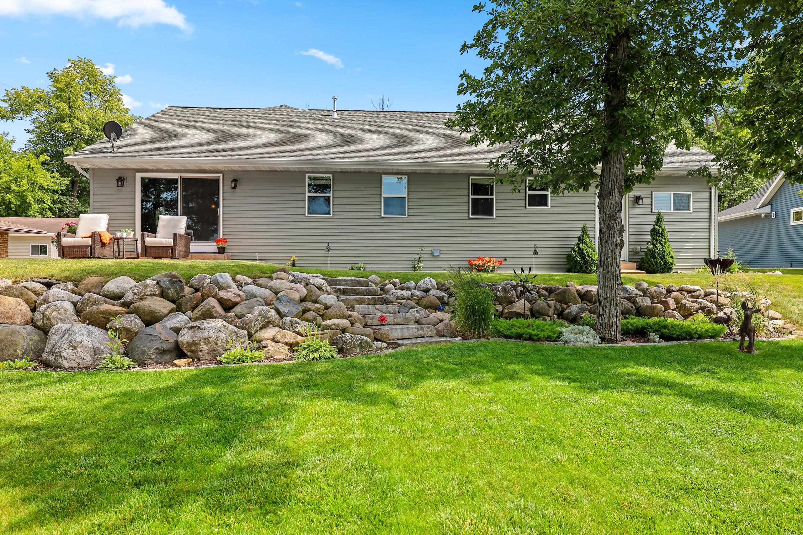 5011 EDGEWATER BEACH Road