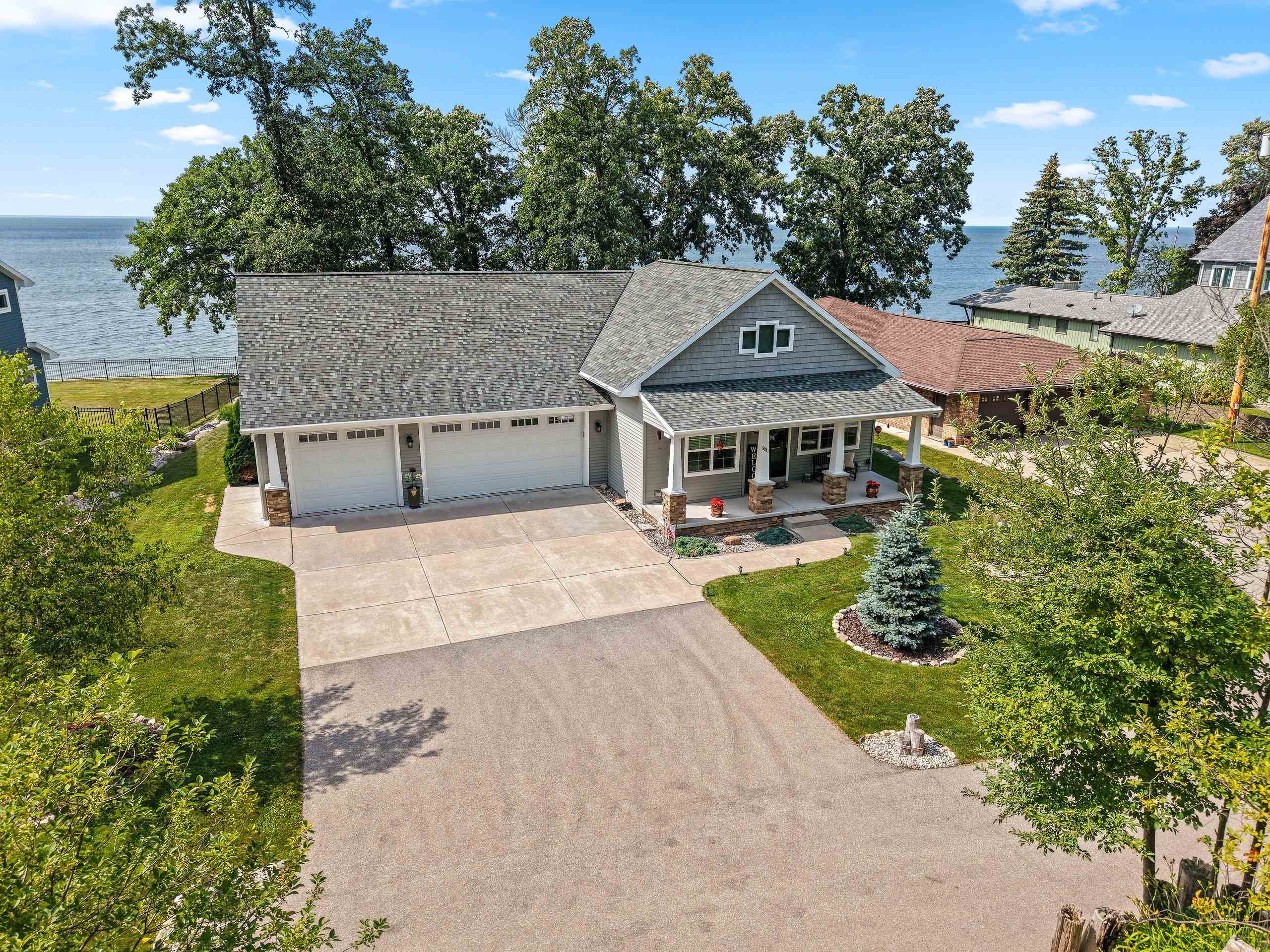5011 EDGEWATER BEACH Road