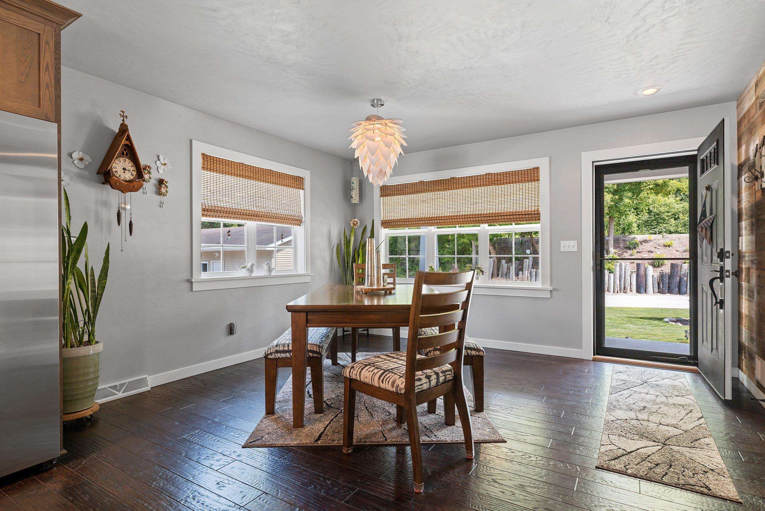 5011 EDGEWATER BEACH Road