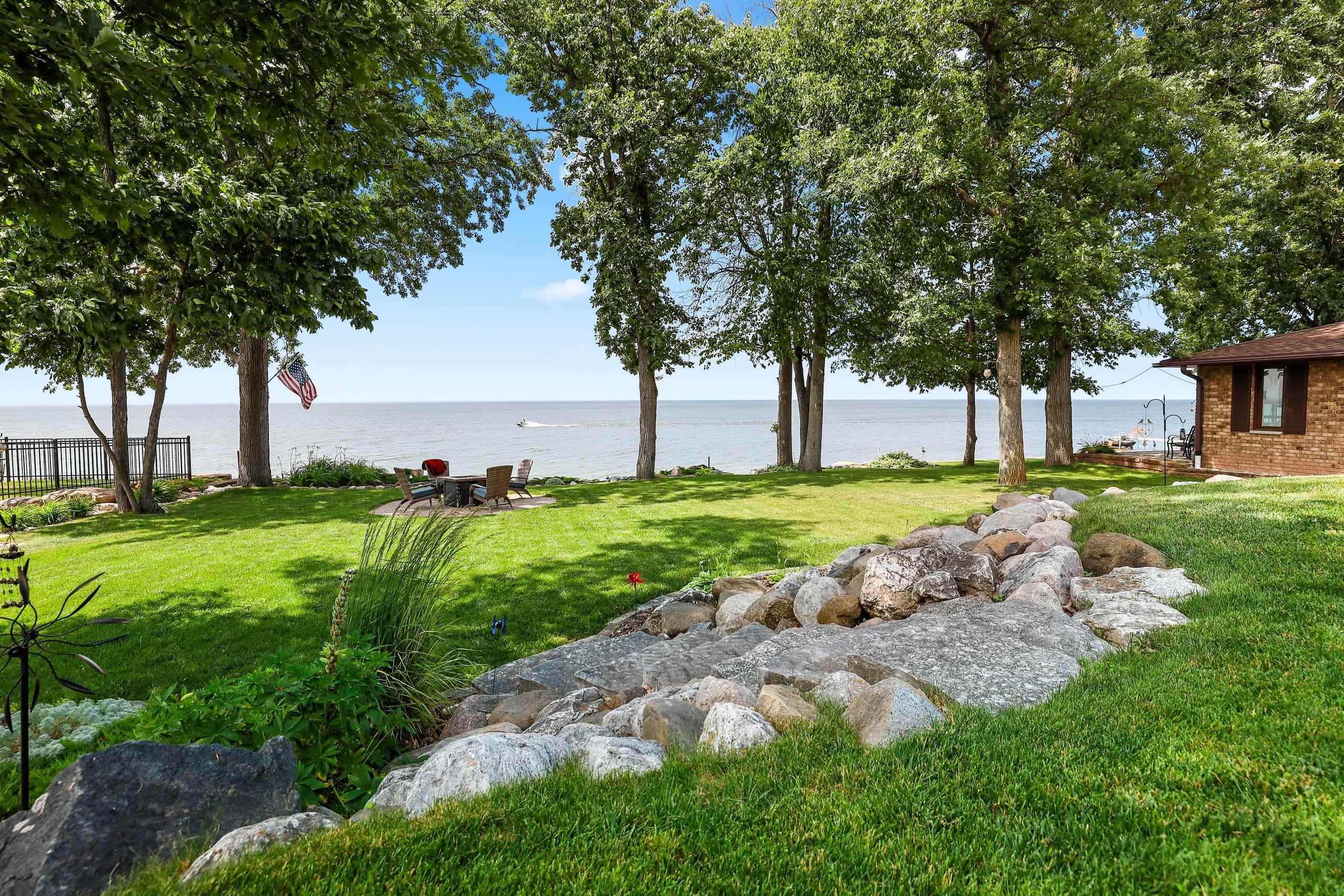 5011 EDGEWATER BEACH Road