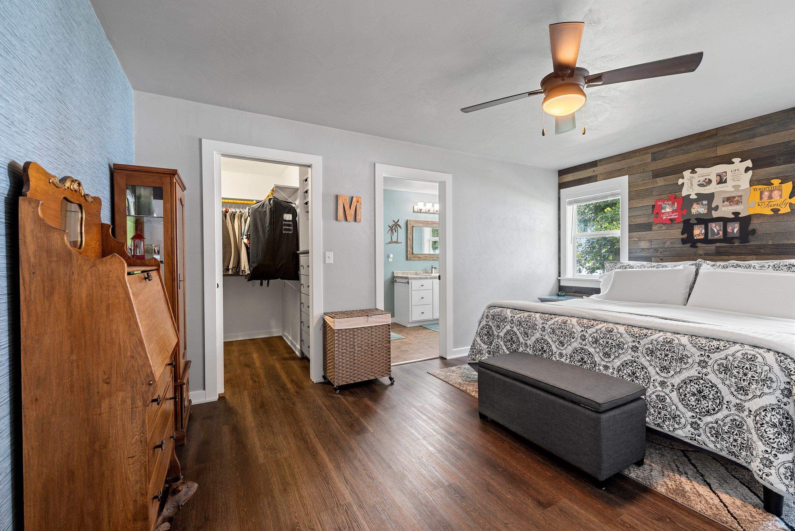 5011 EDGEWATER BEACH Road