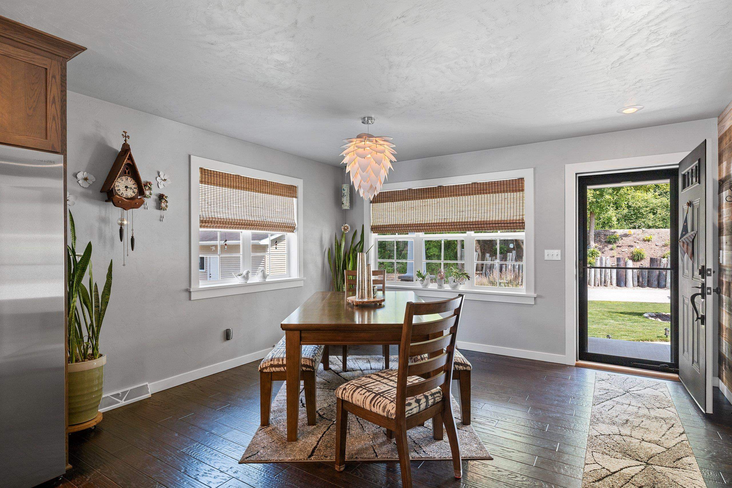 5011 EDGEWATER BEACH Road