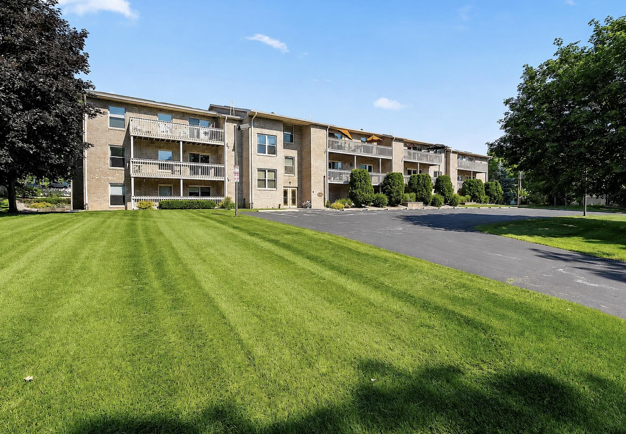 1600 RUSTIC OAKS Circle Unit: 23