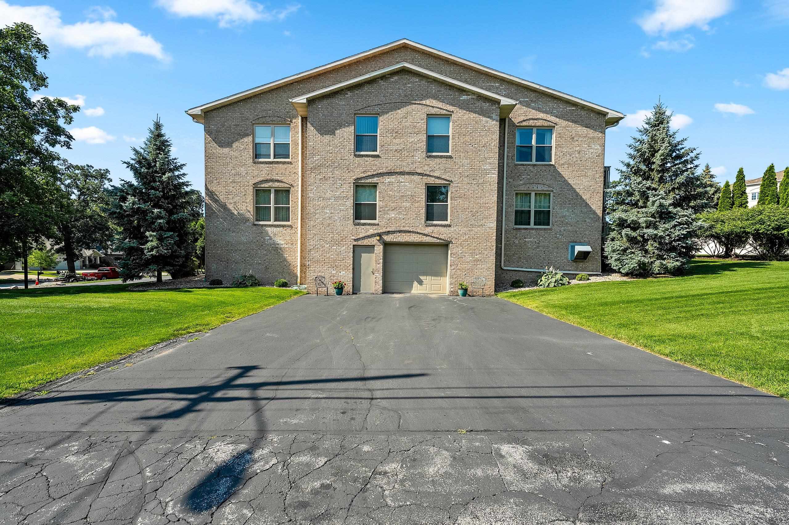 1600 RUSTIC OAKS Circle Unit: 23