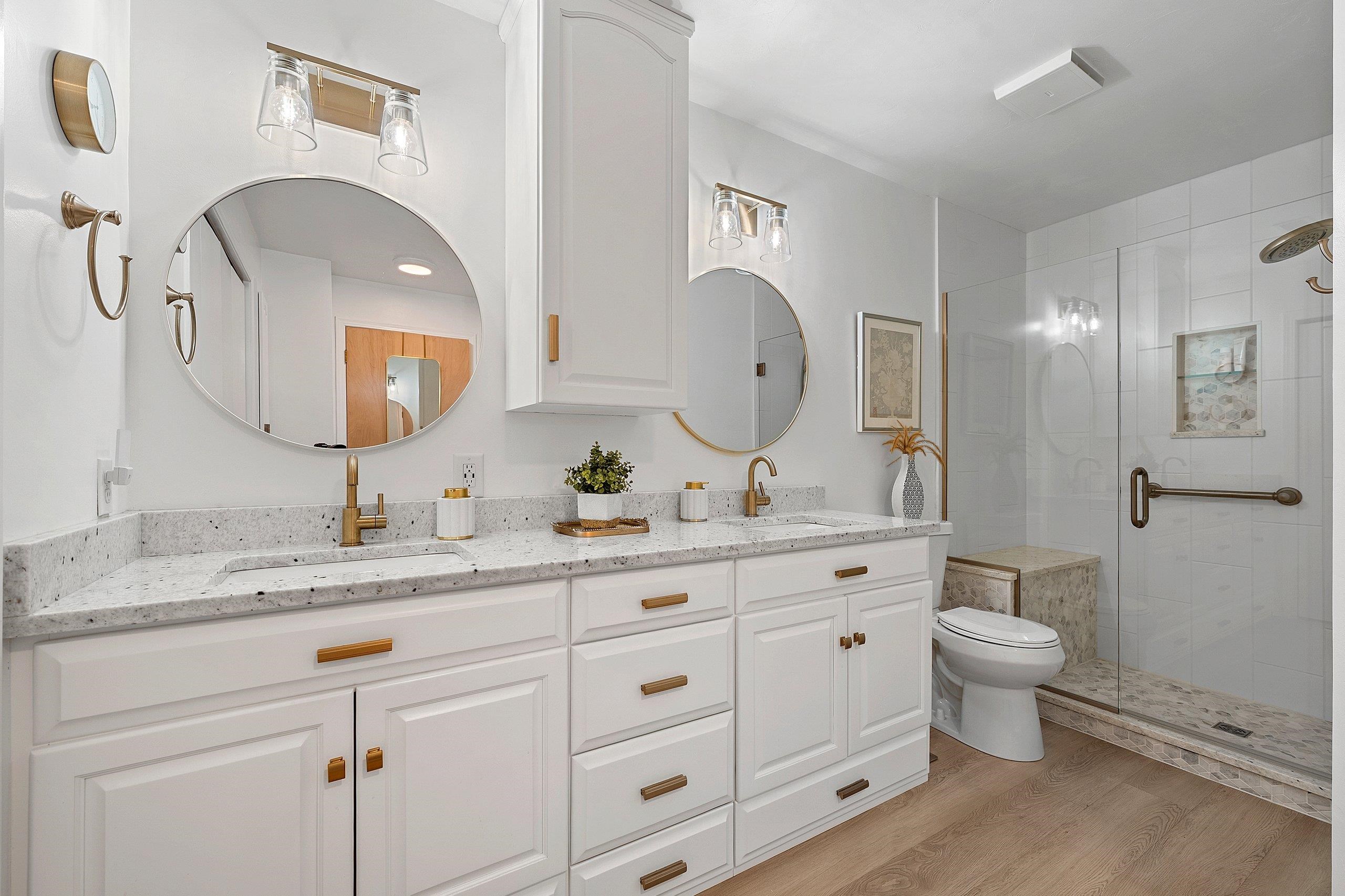 1600 RUSTIC OAKS Circle Unit: 23