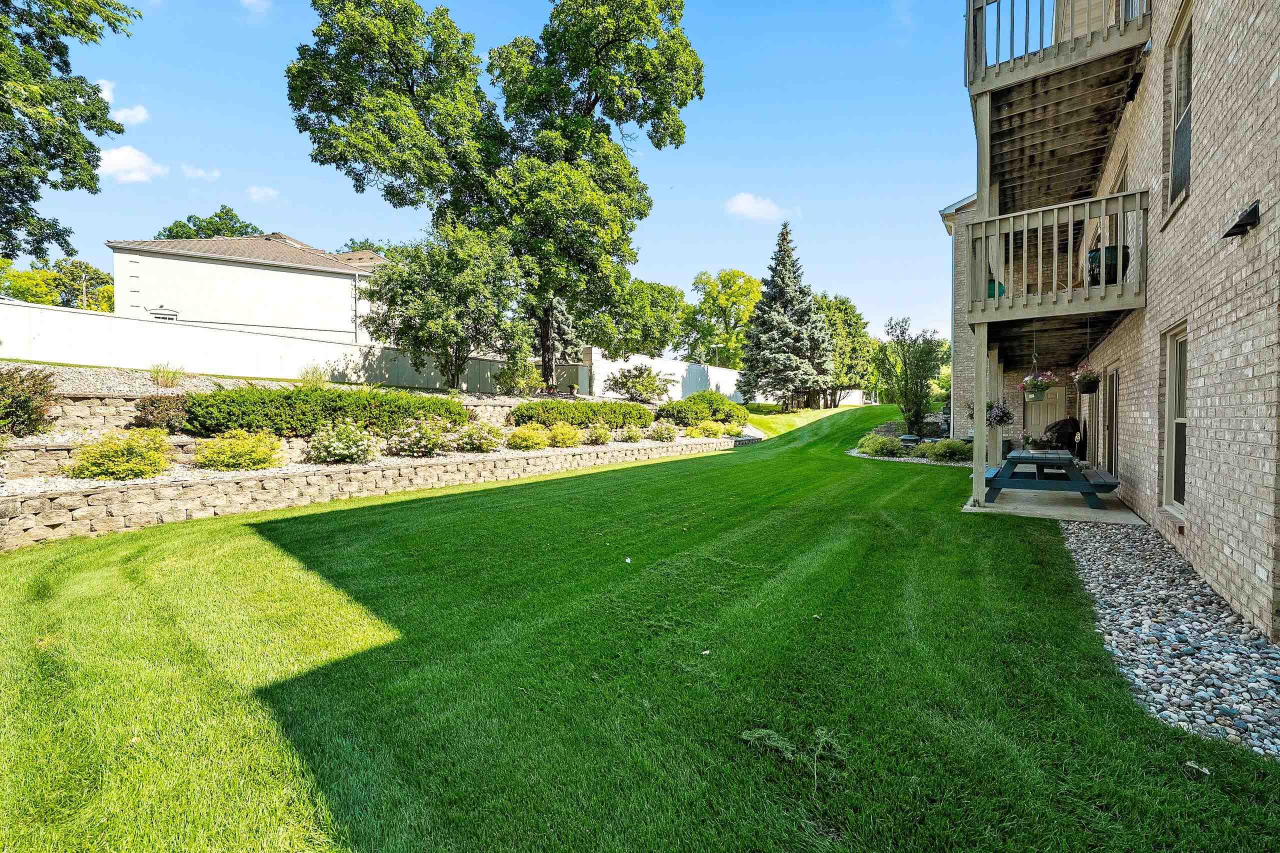 1600 RUSTIC OAKS Circle Unit: 23