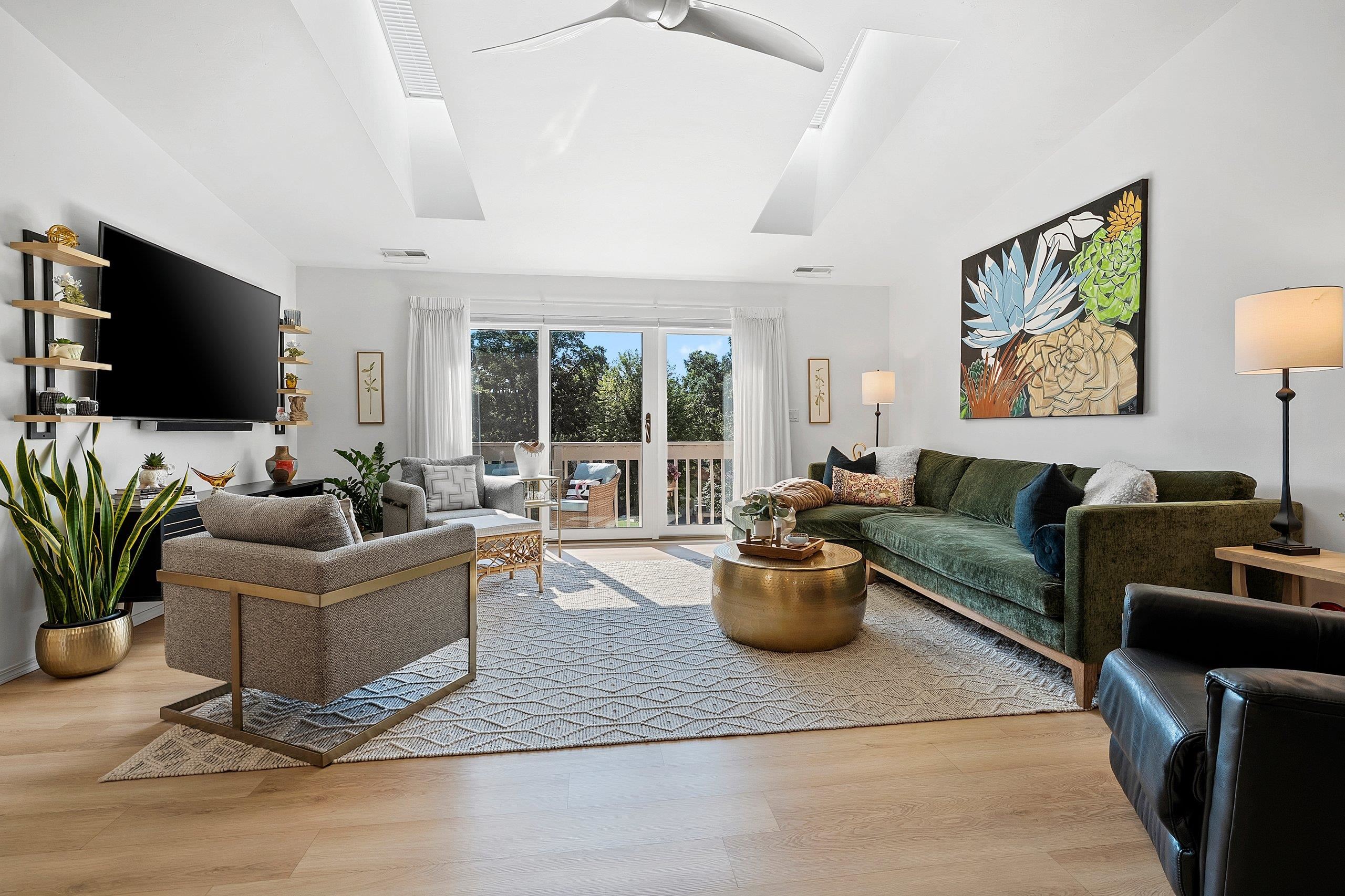 1600 RUSTIC OAKS Circle Unit: 23