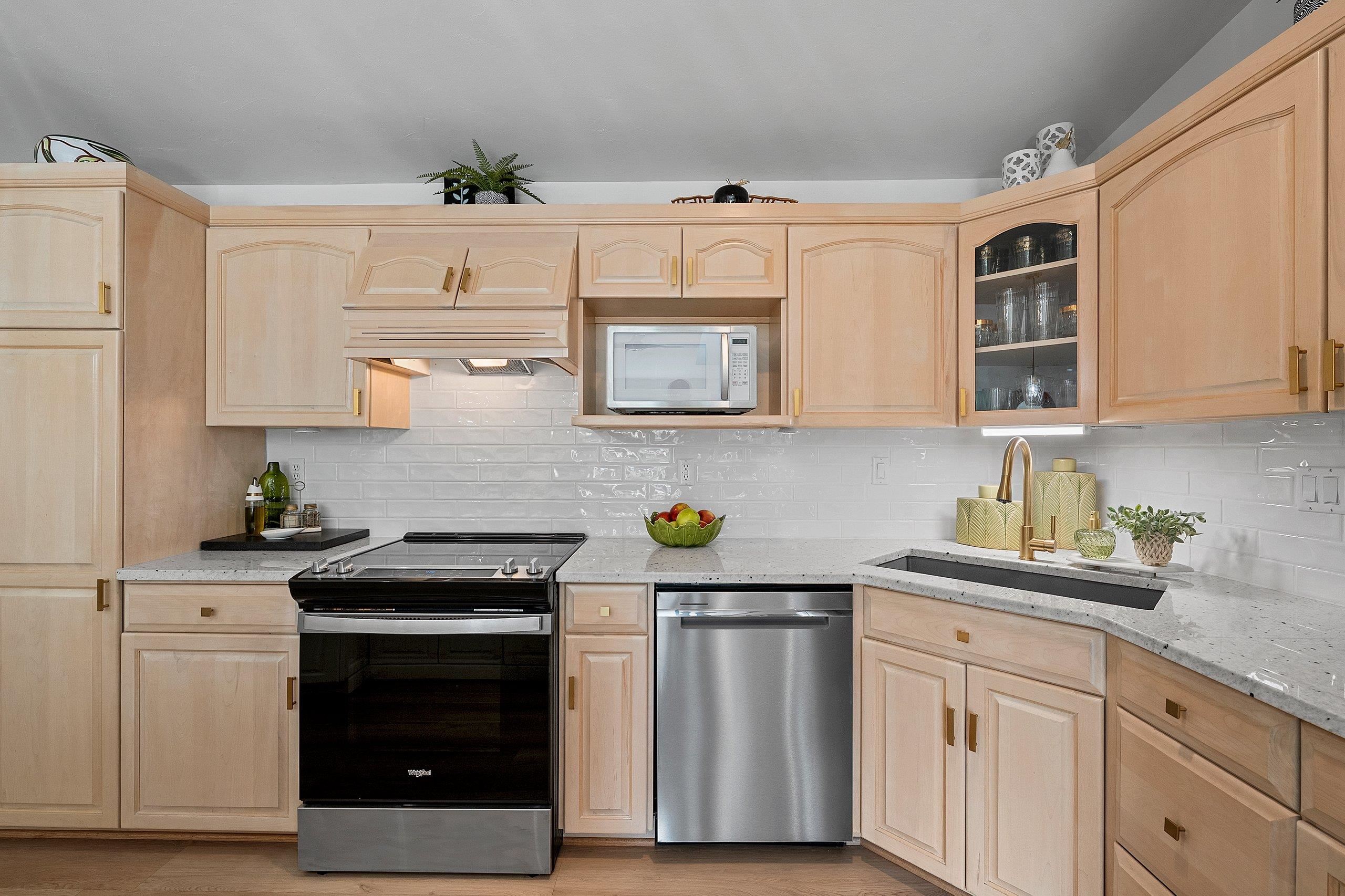 1600 RUSTIC OAKS Circle Unit: 23