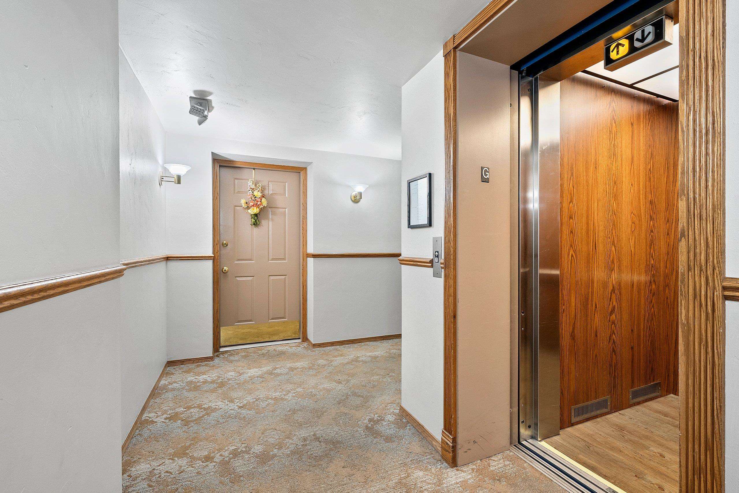 1600 RUSTIC OAKS Circle Unit: 23