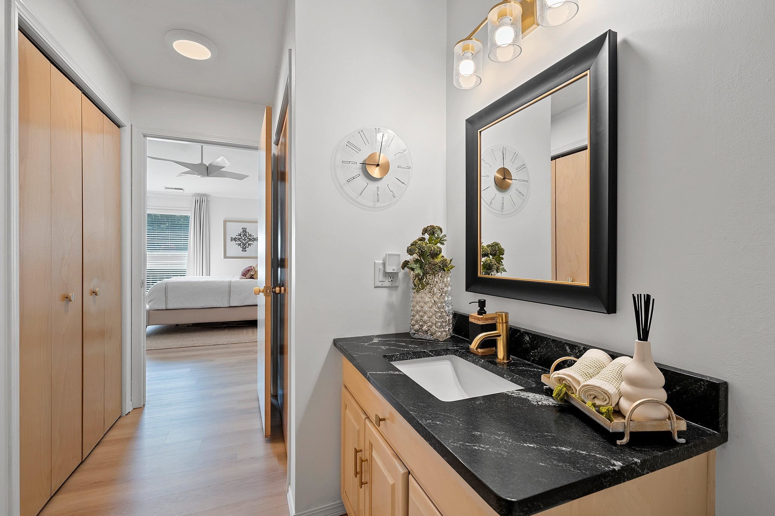 1600 RUSTIC OAKS Circle Unit: 23