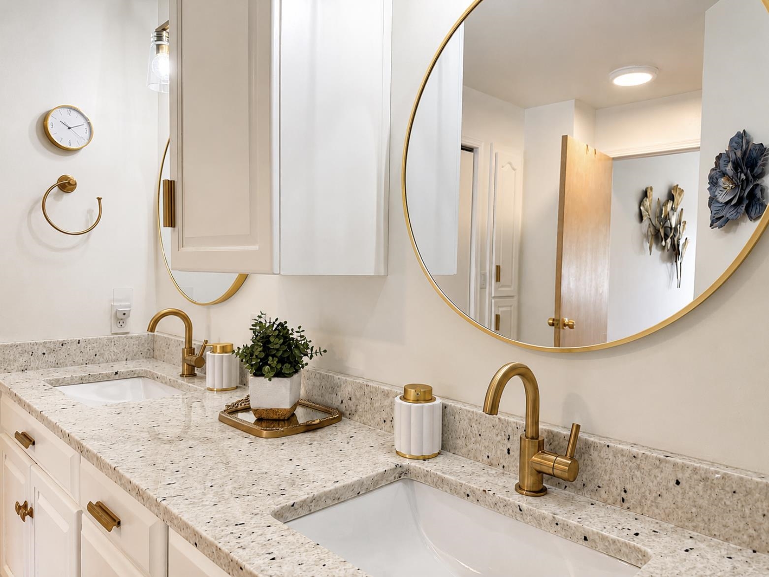 1600 RUSTIC OAKS Circle Unit: 23