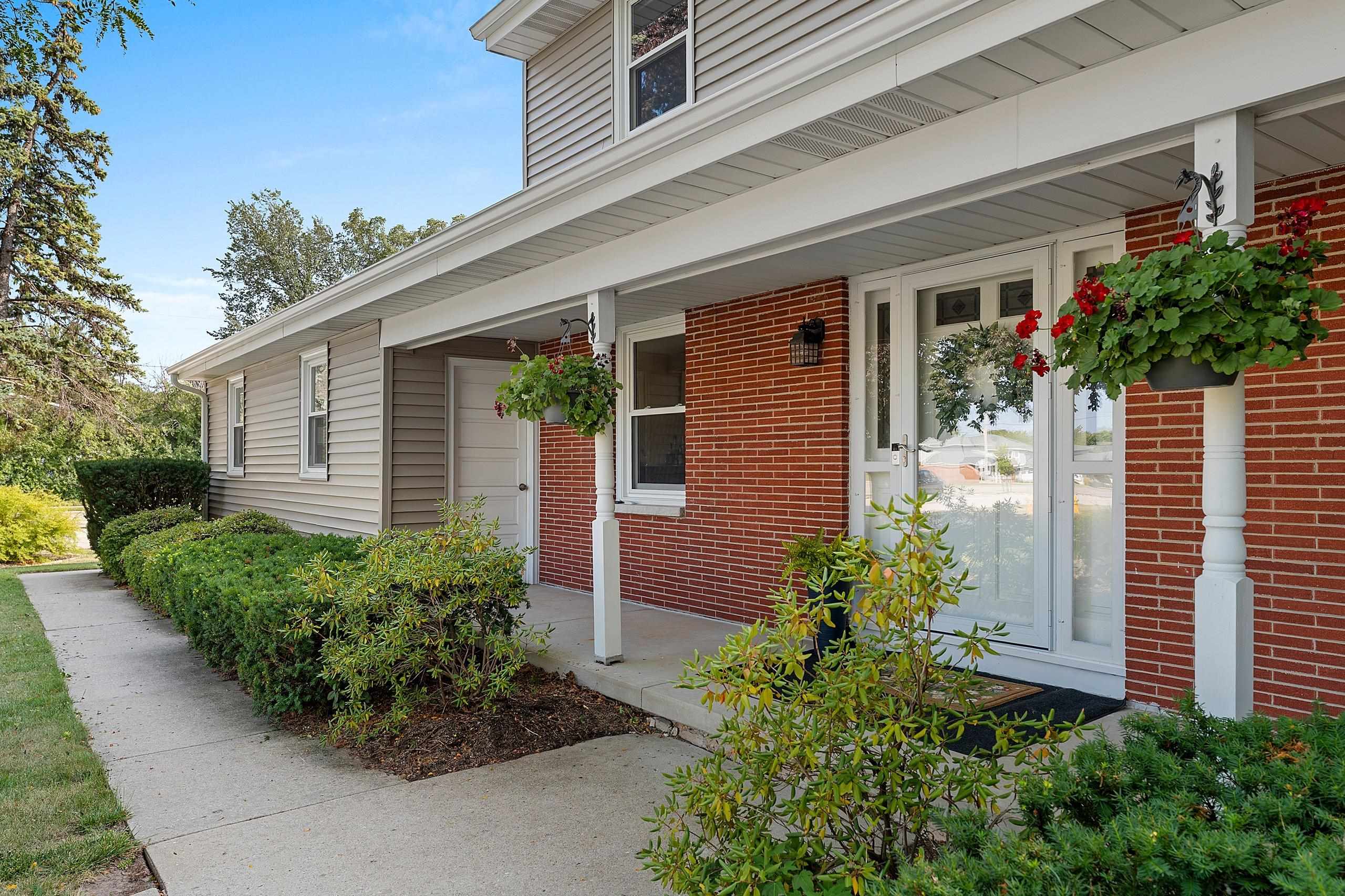 601 BREVOORT Lane