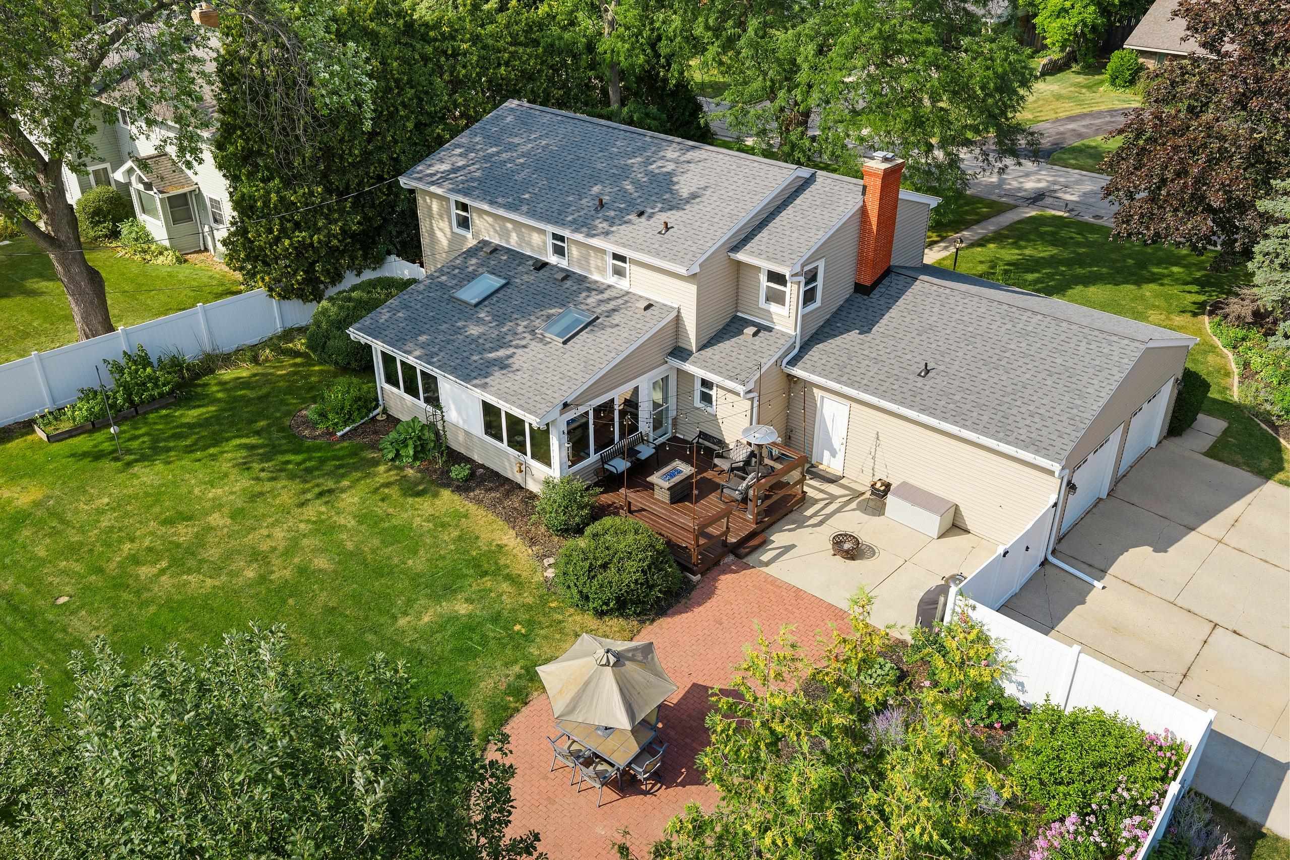 601 BREVOORT Lane