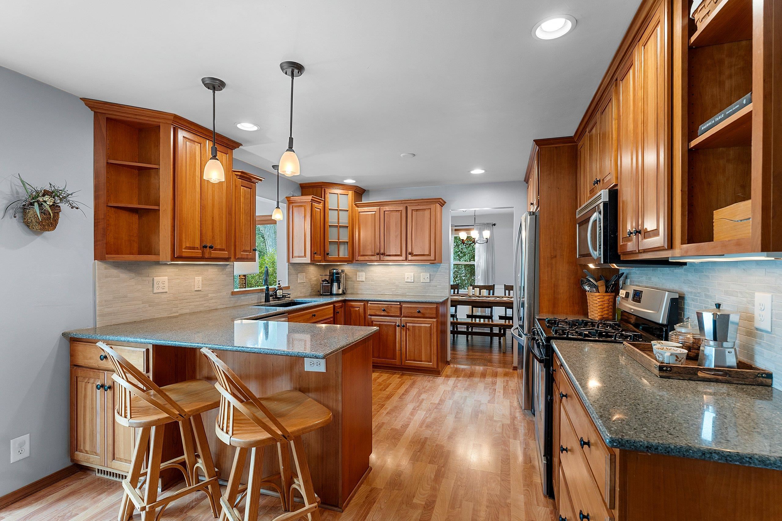 601 BREVOORT Lane