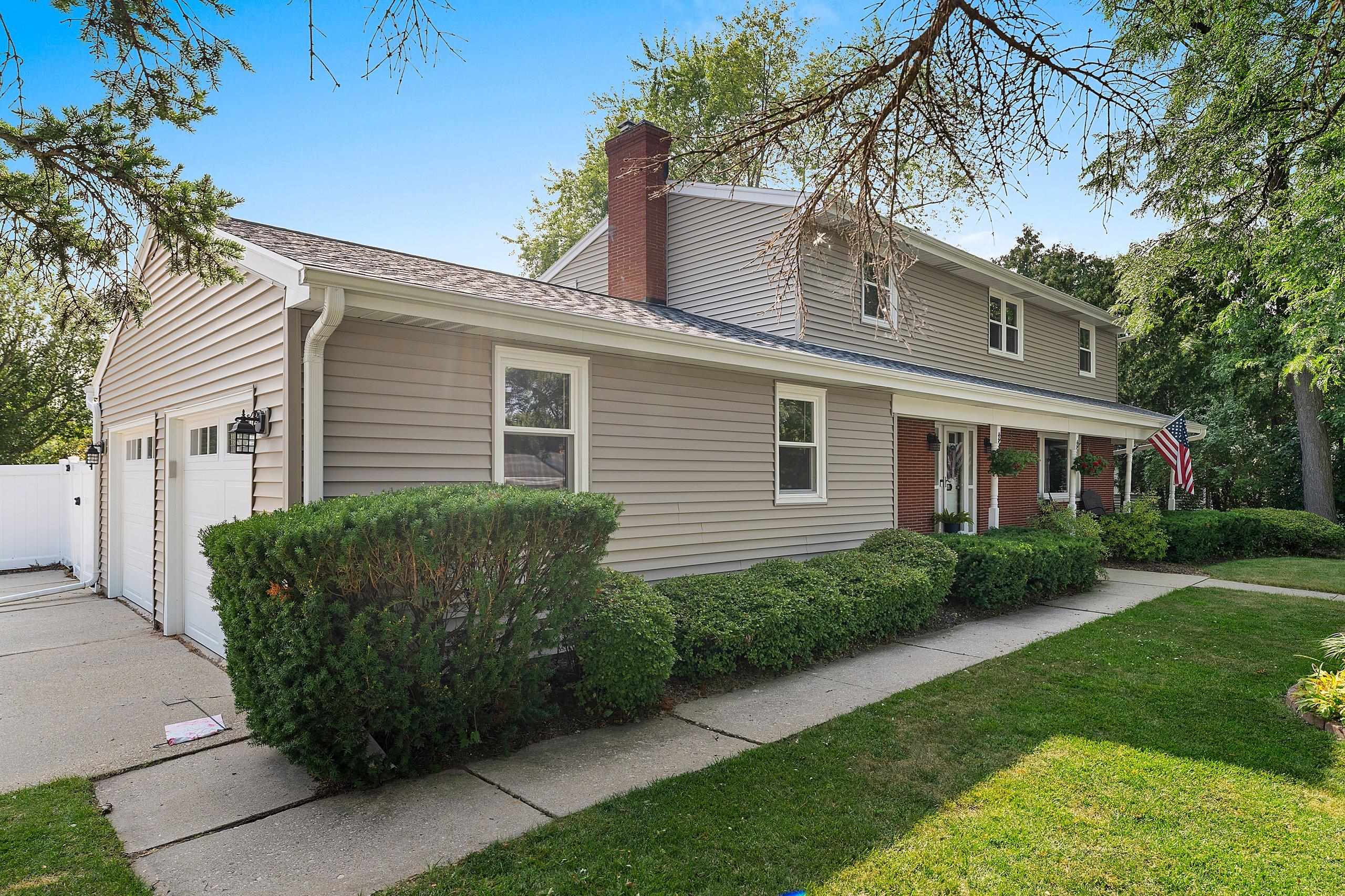 601 BREVOORT Lane