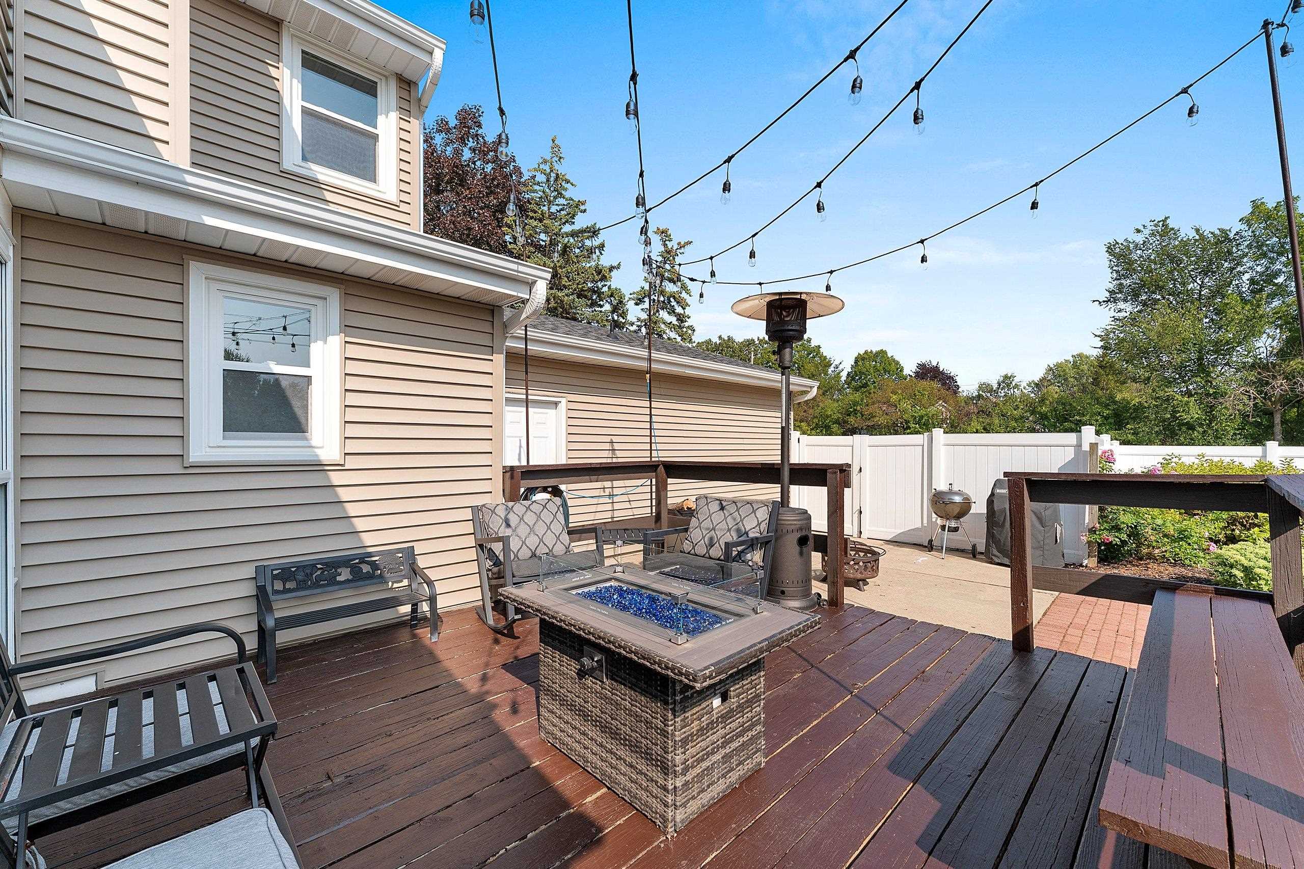 601 BREVOORT Lane