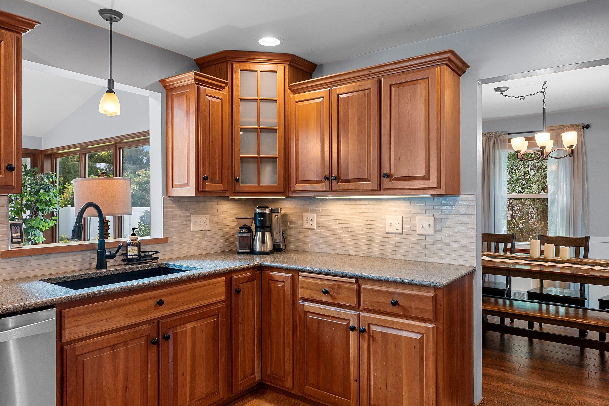 601 BREVOORT Lane