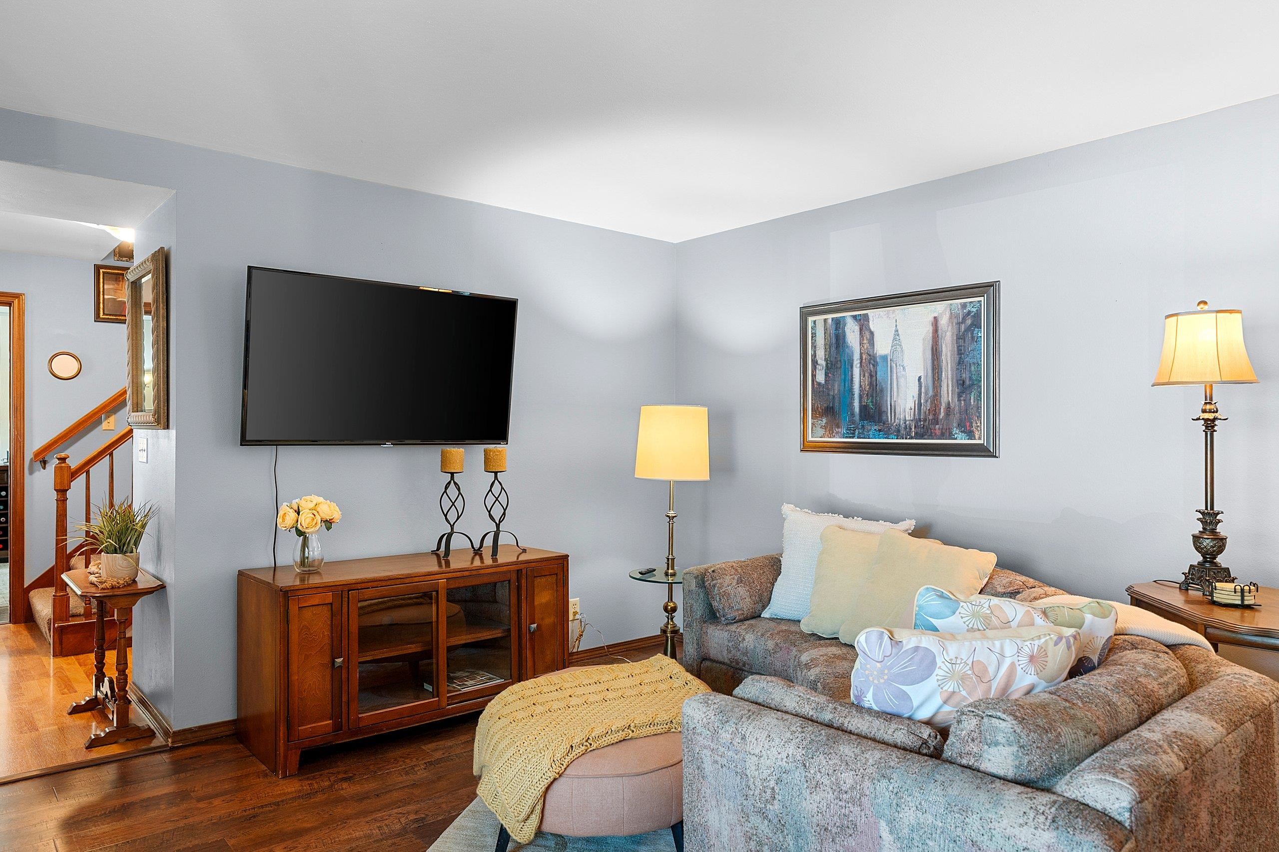 601 BREVOORT Lane