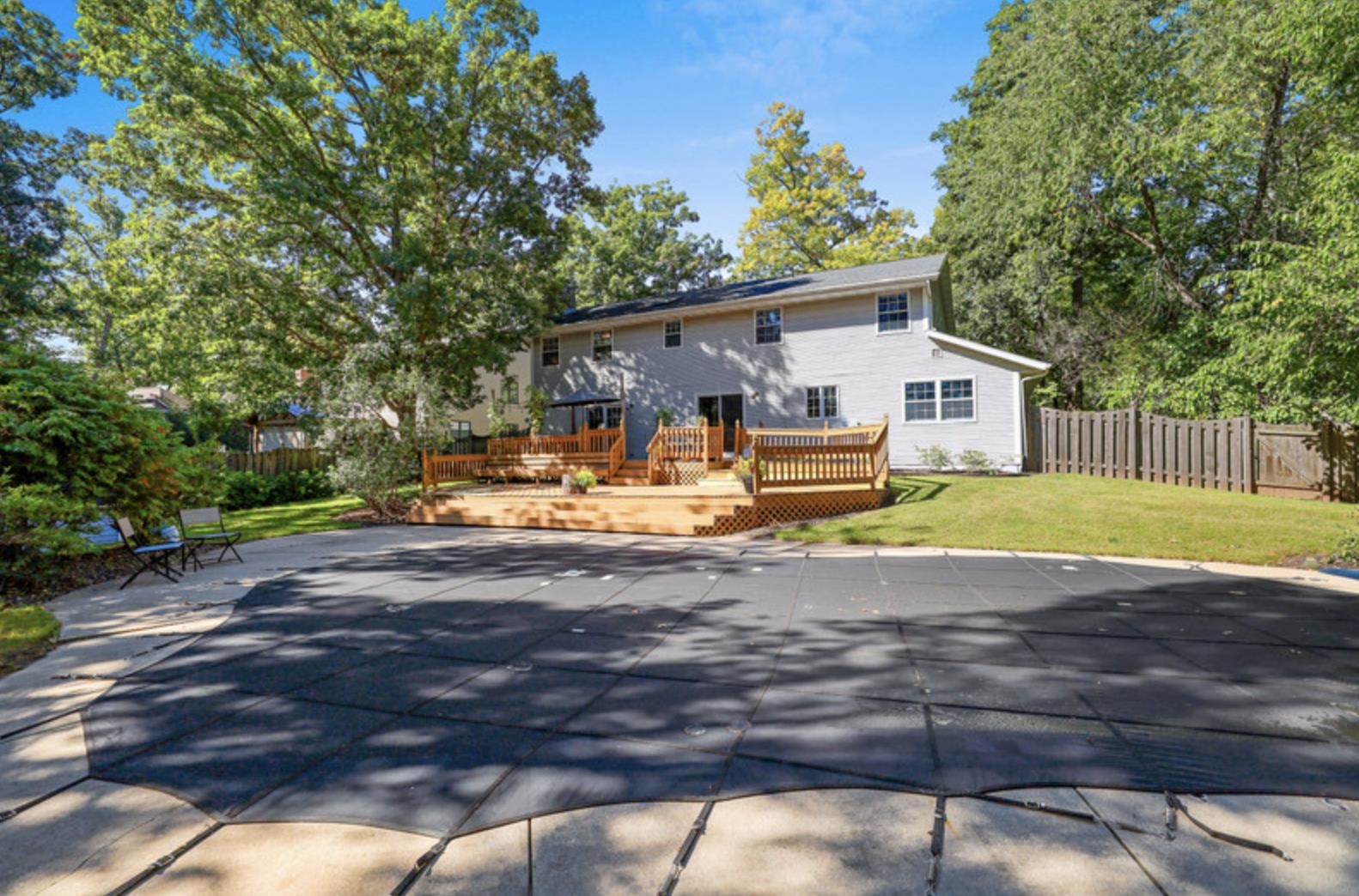 425 E FOX RUN Circle