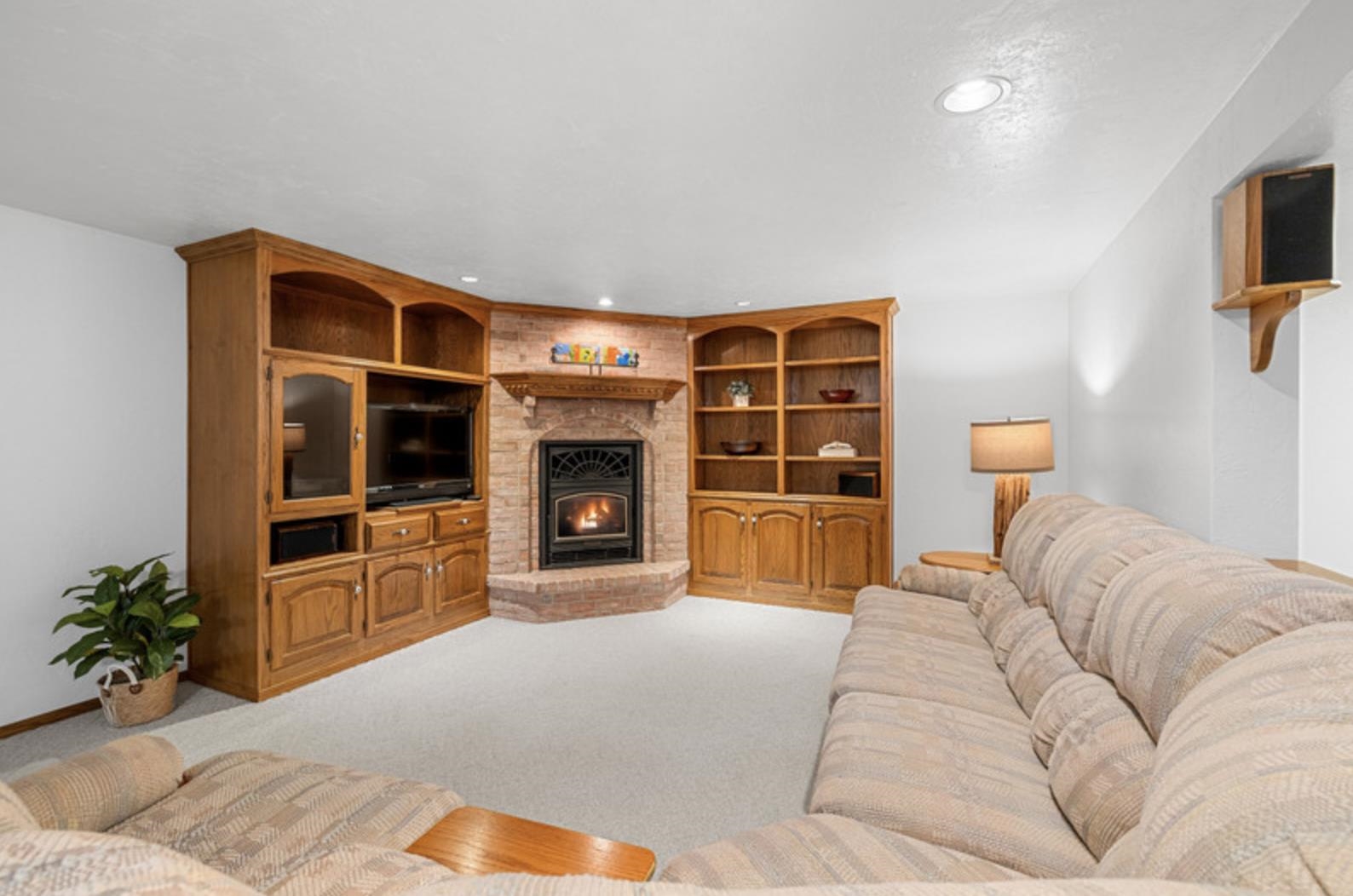 425 E FOX RUN Circle