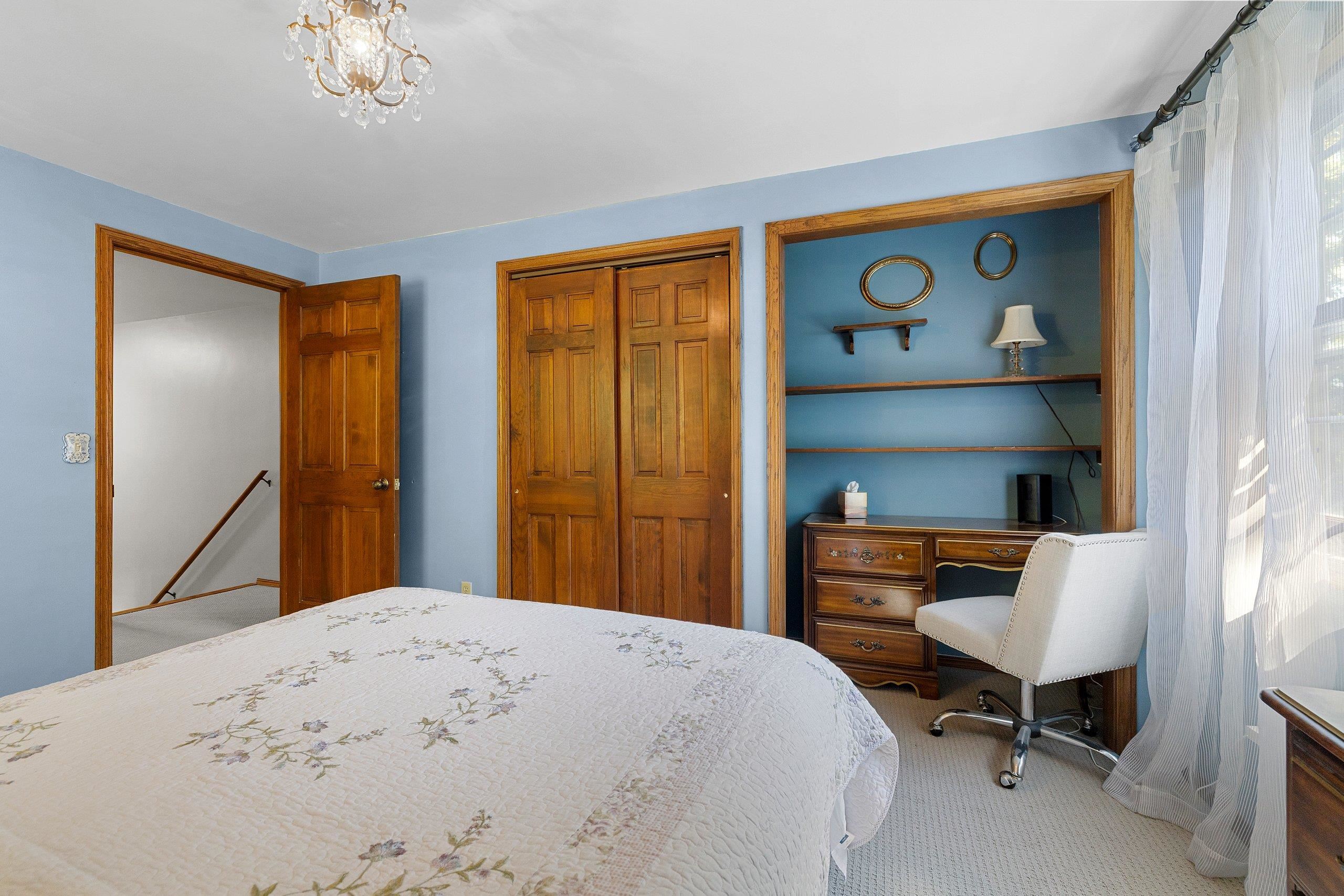 425 E FOX RUN Circle