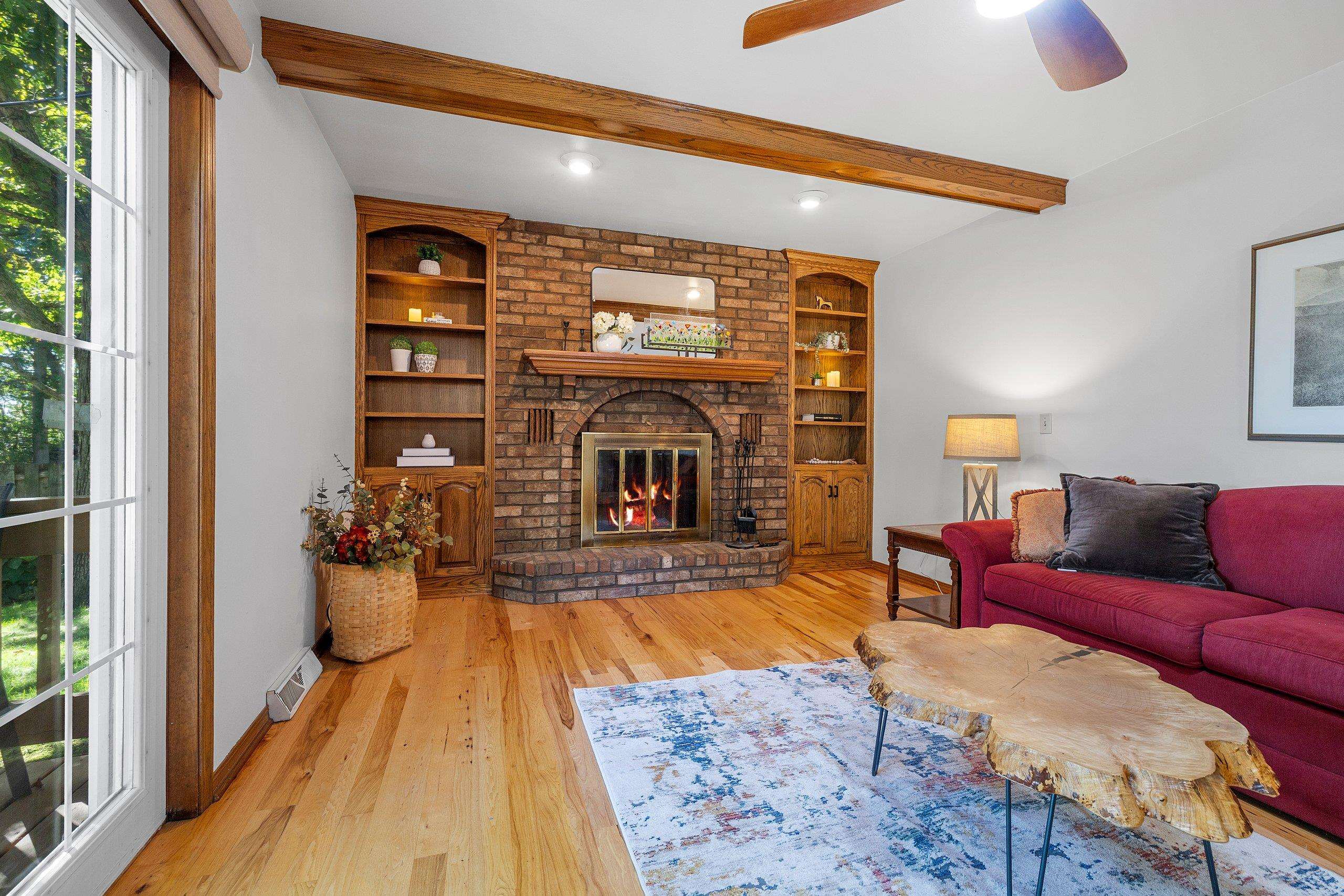 425 E FOX RUN Circle