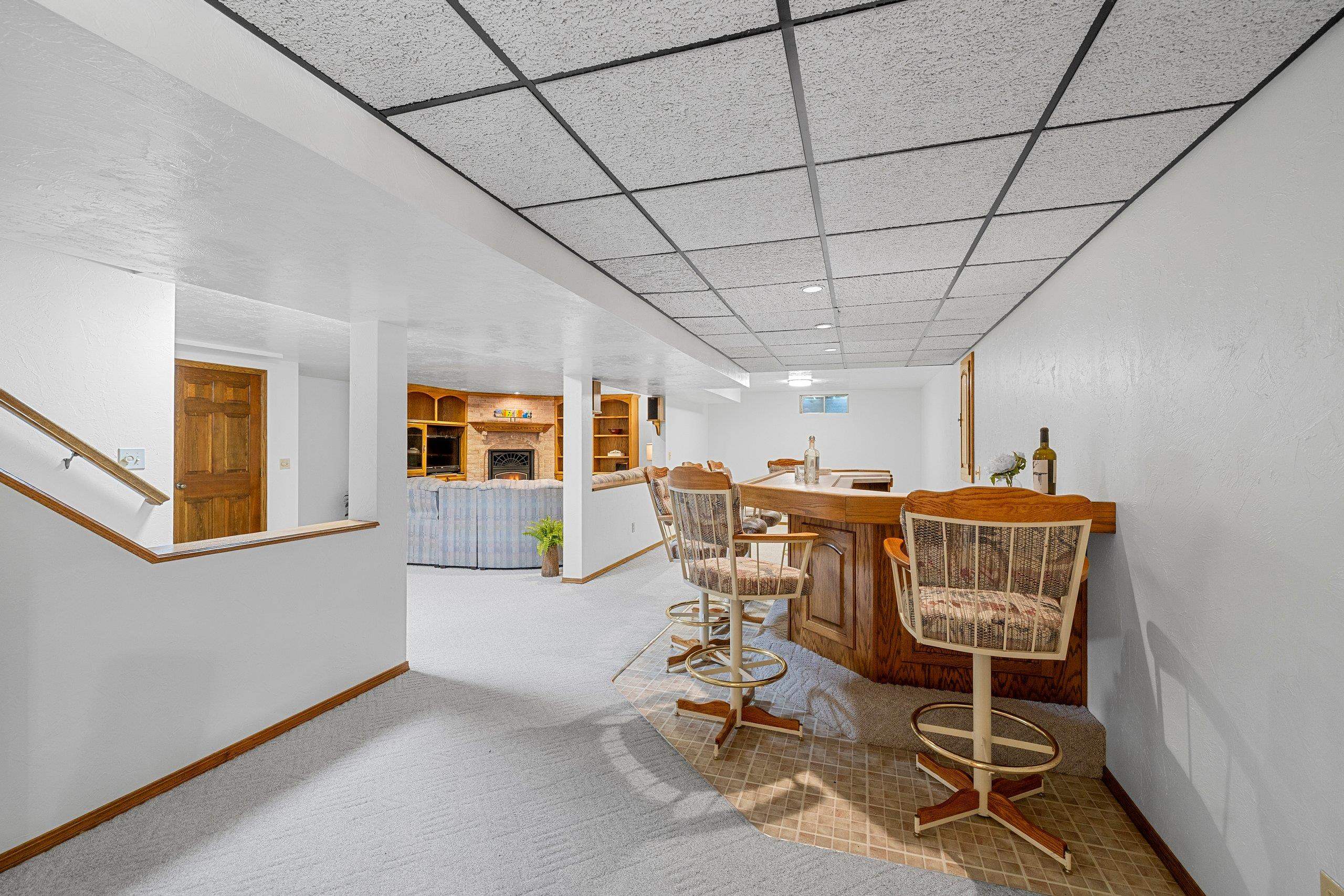 425 E FOX RUN Circle