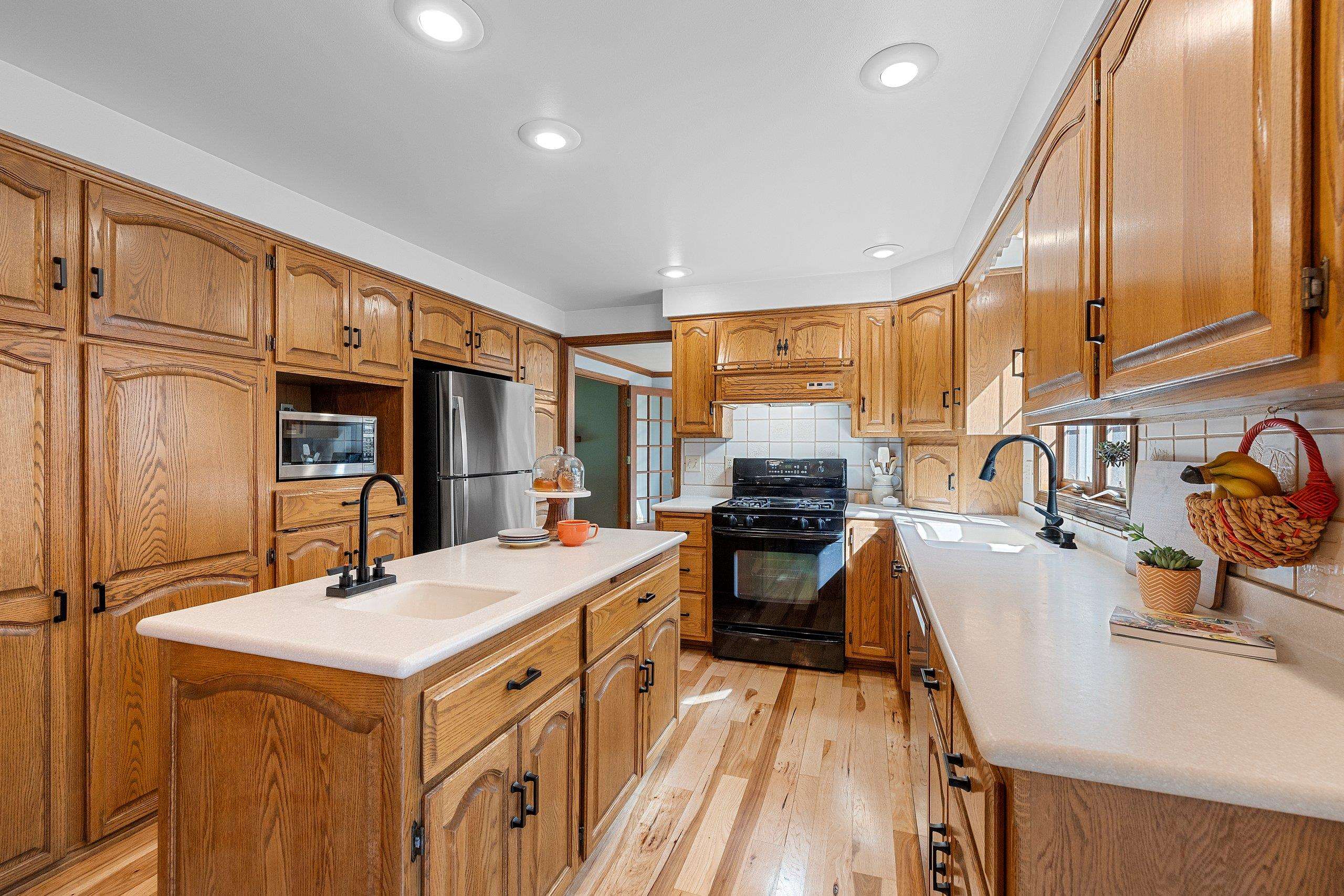 425 E FOX RUN Circle