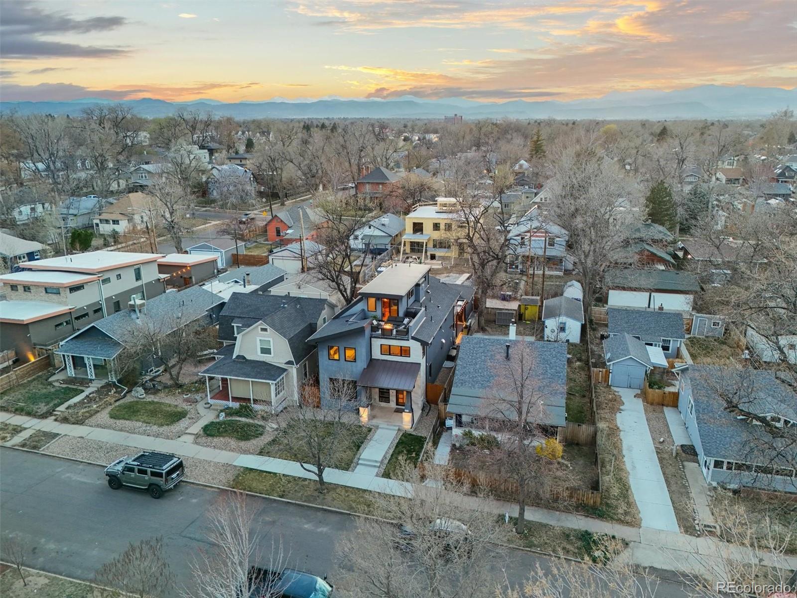 3925 Winona Court